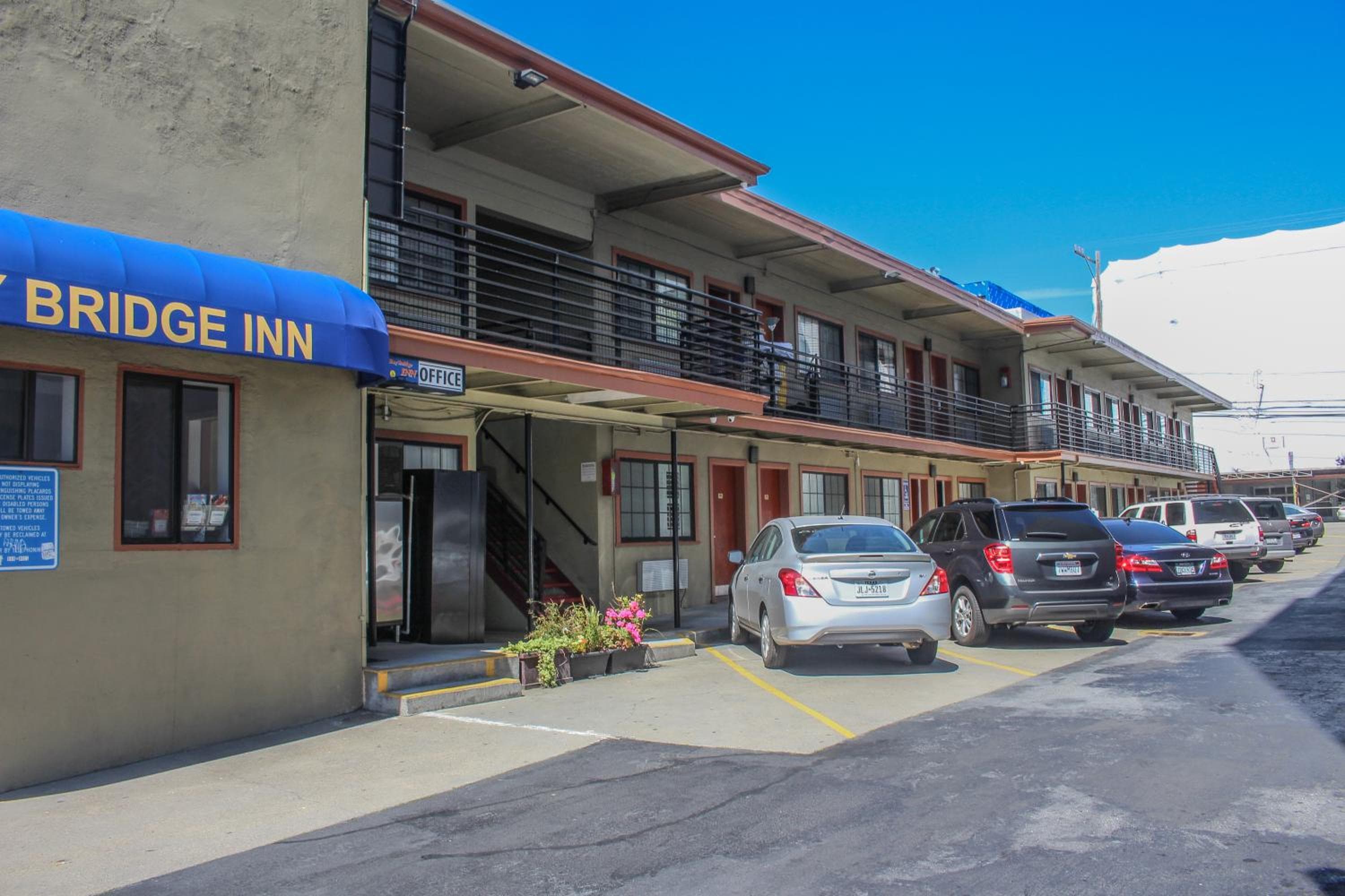 Photograph supplied for Bay Bridge Inn San Francisco