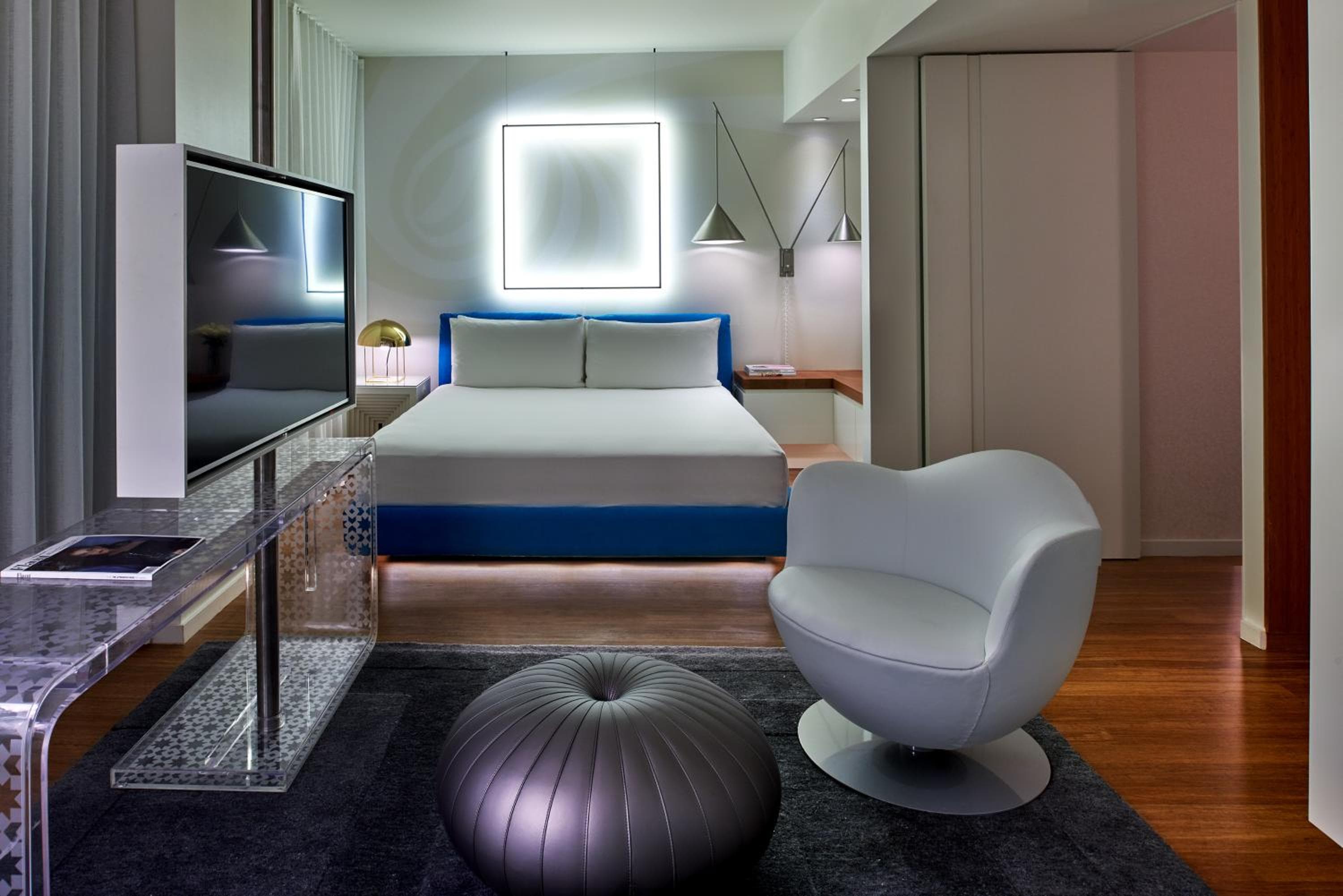 Photograph supplied for The Valorian Los Angeles, Curio Collection by Hilton