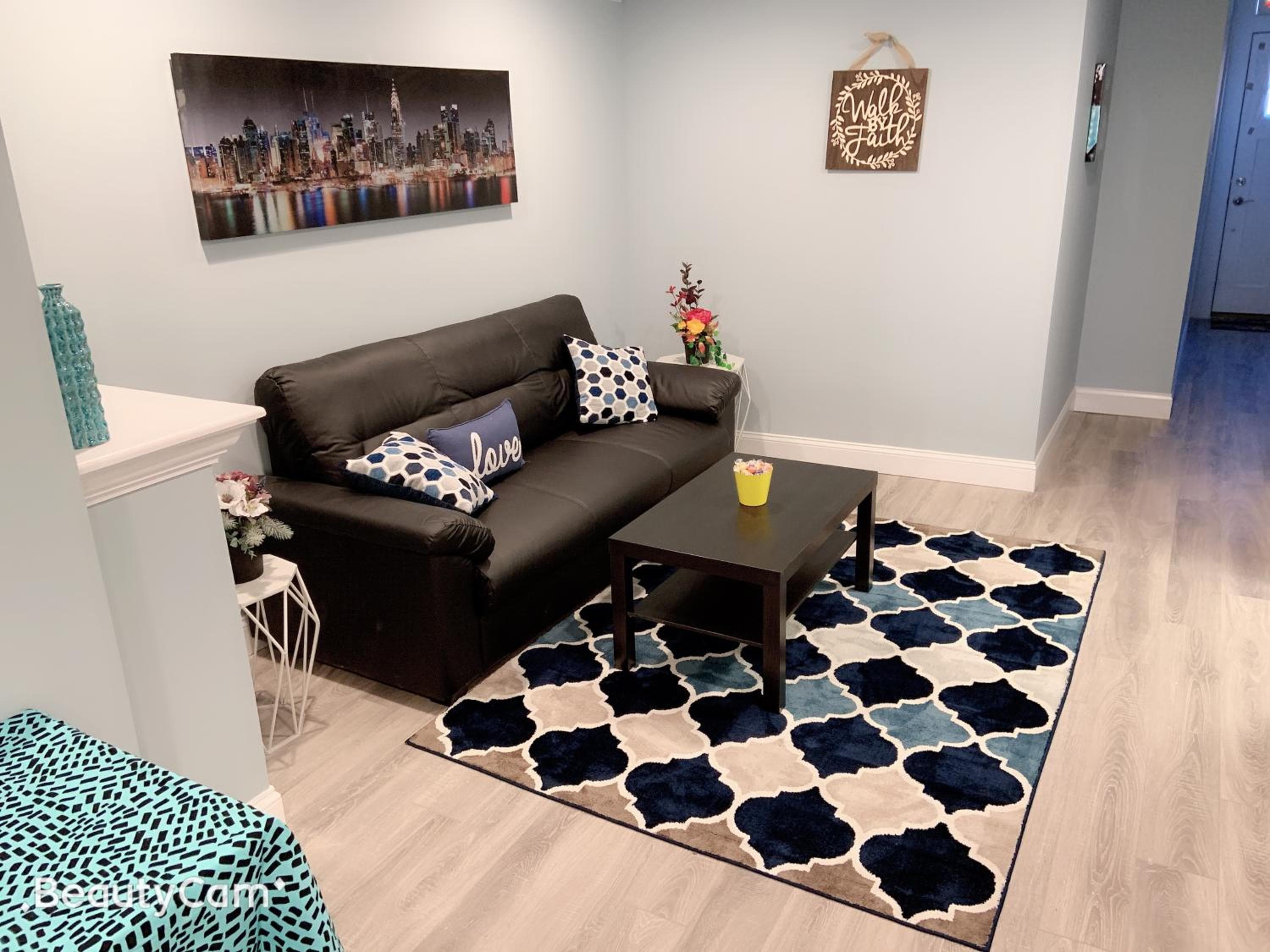 Photograph supplied for EN SUITE NEXT TO FELLS POINT