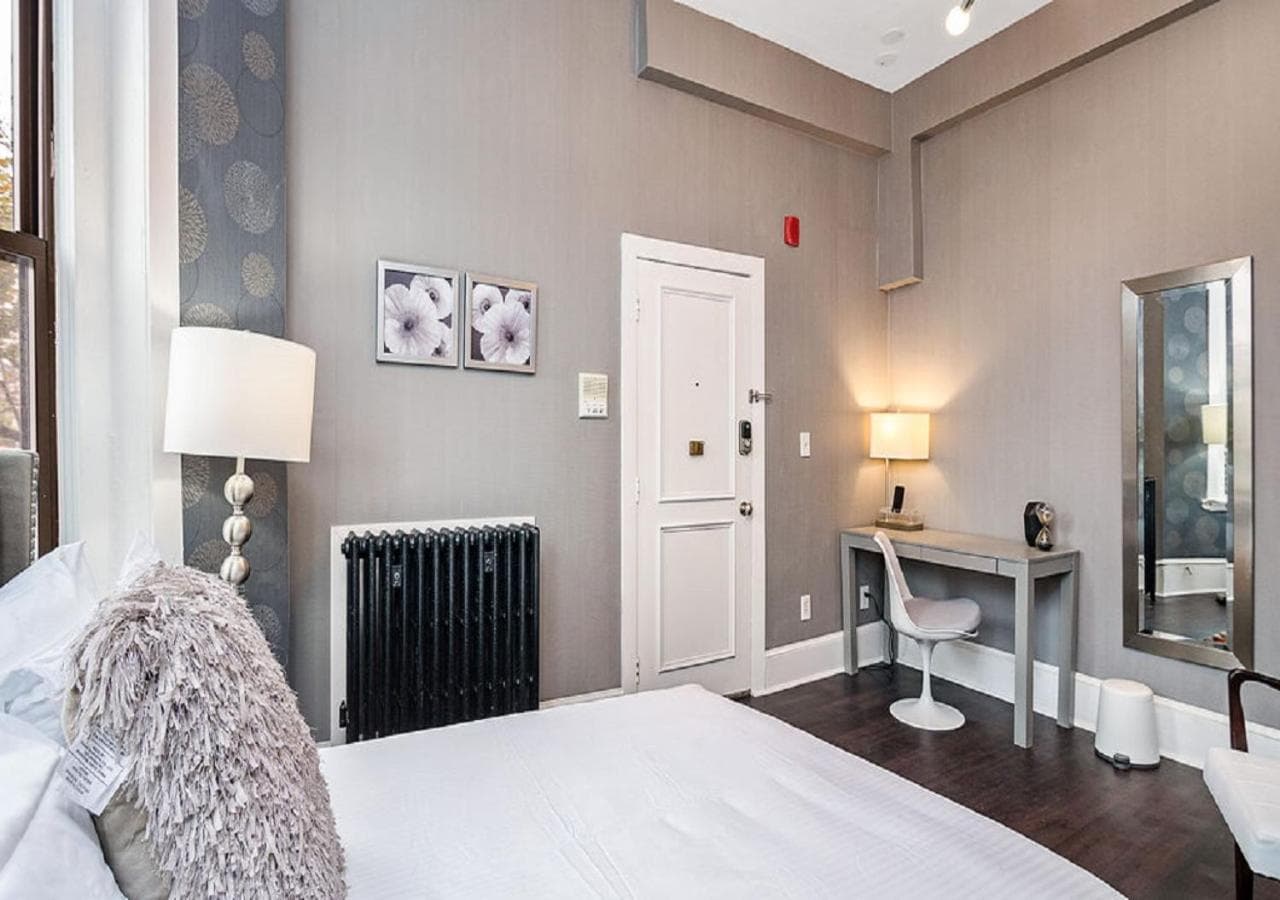 Photograph supplied for Bay Village Suites