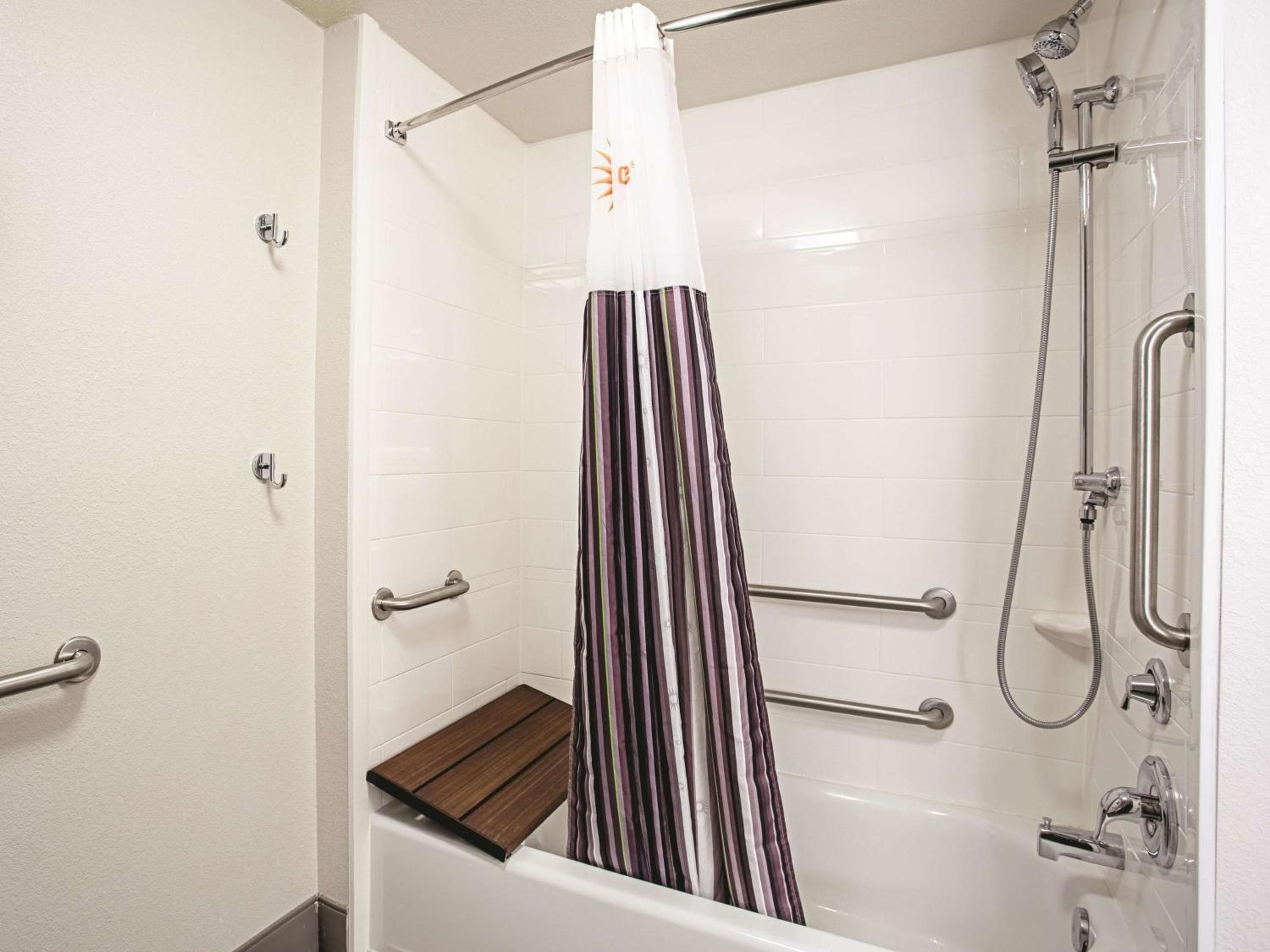 Photograph supplied for La Quinta by Wyndham Baltimore N / White Marsh