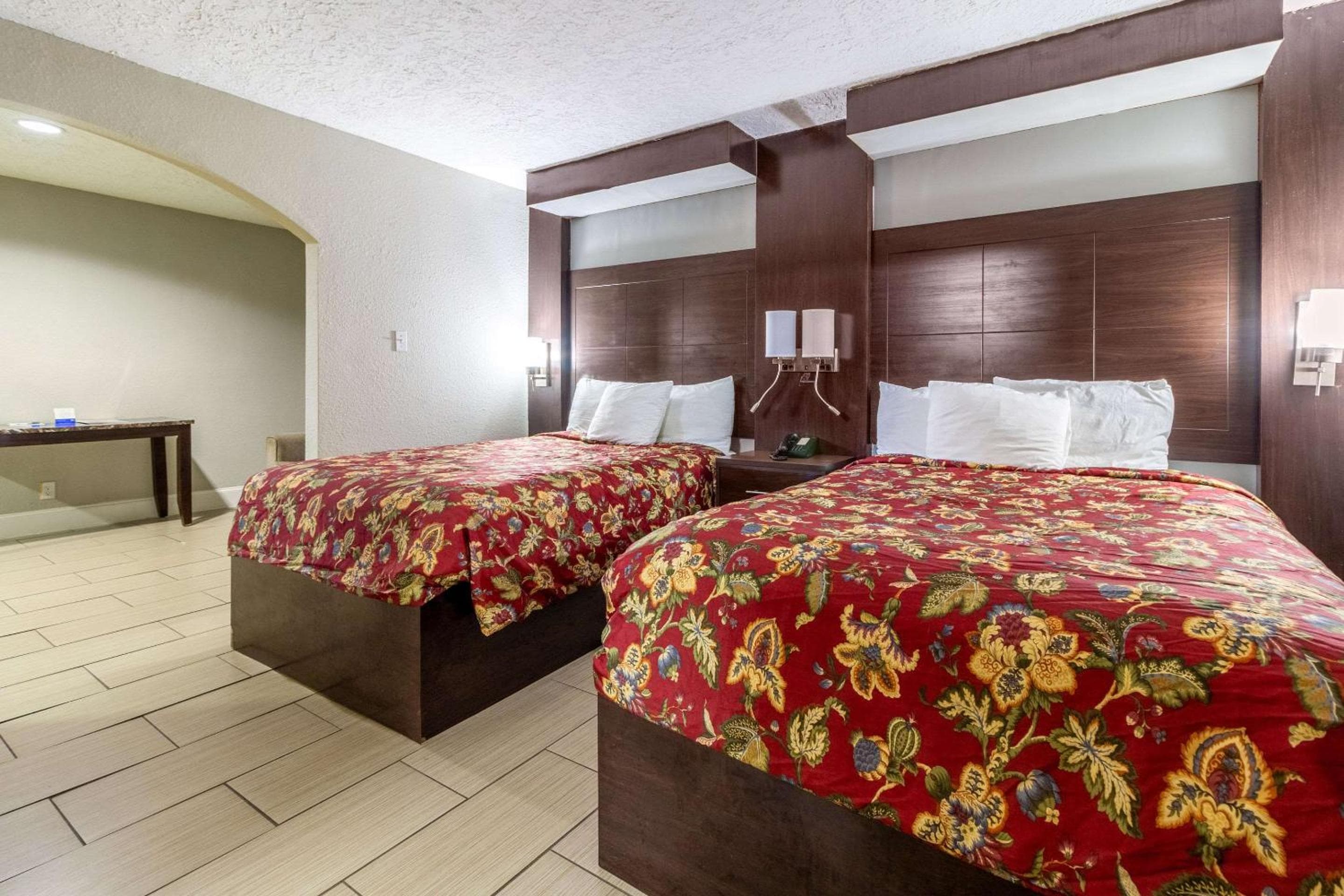 Photograph supplied for Rodeway Inn & Suites Houston near Medical Center