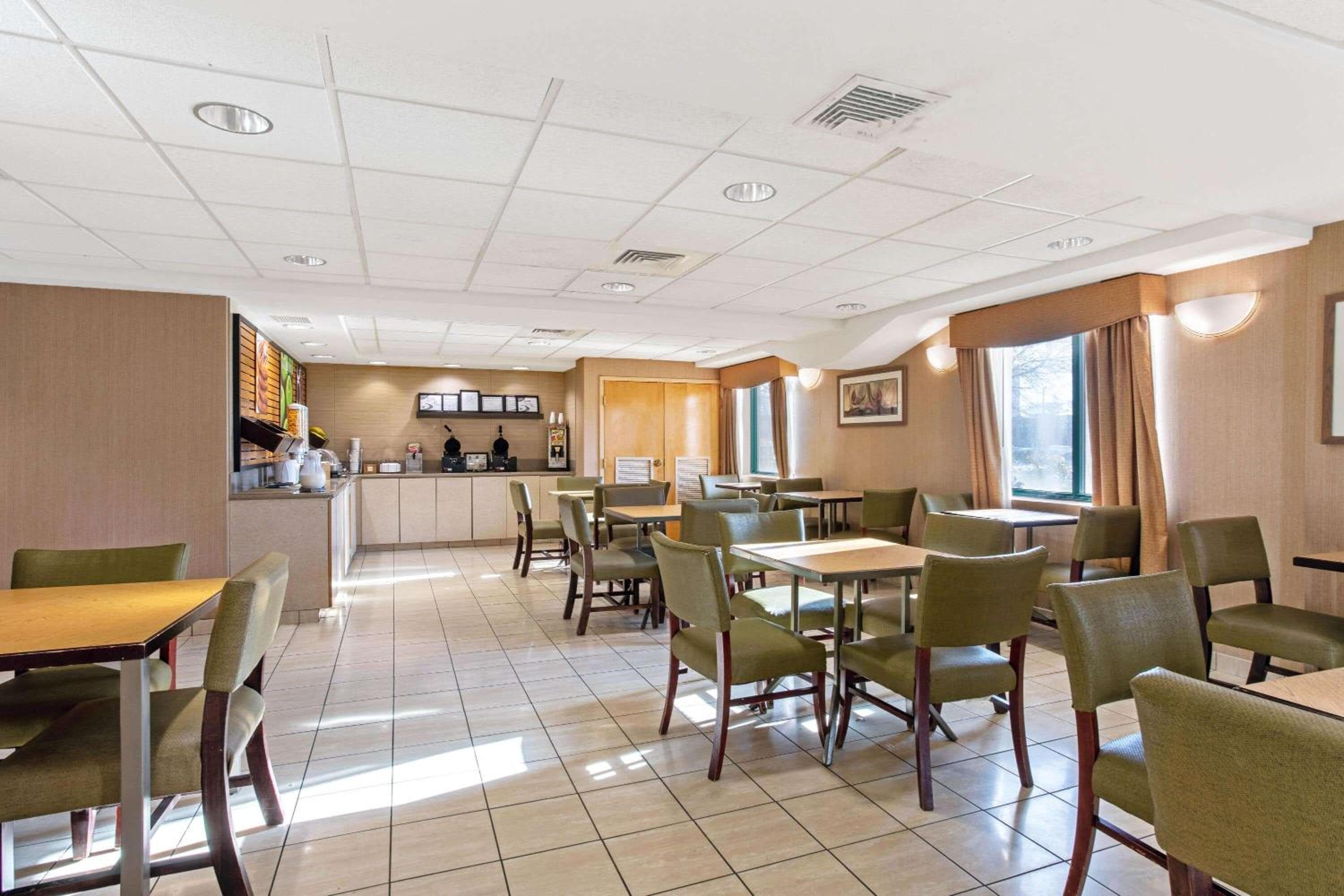 Photograph supplied for La Quinta Inn & Suites by Wyndham Boston Somerville
