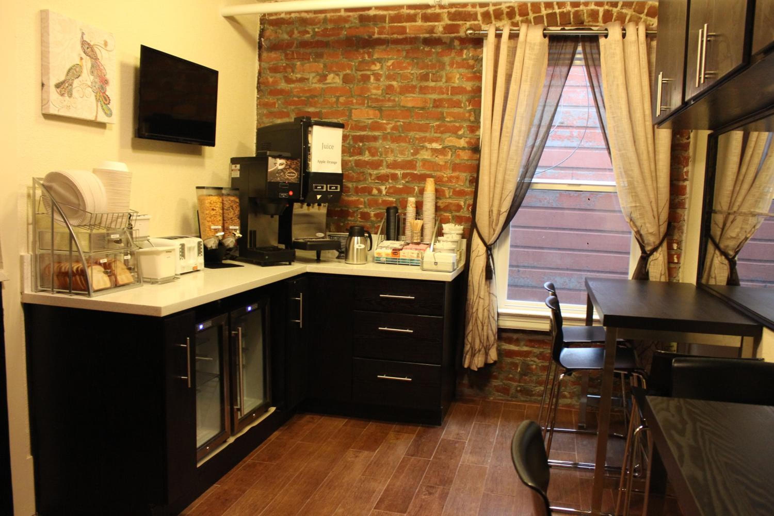 Photograph supplied for Inn on Folsom