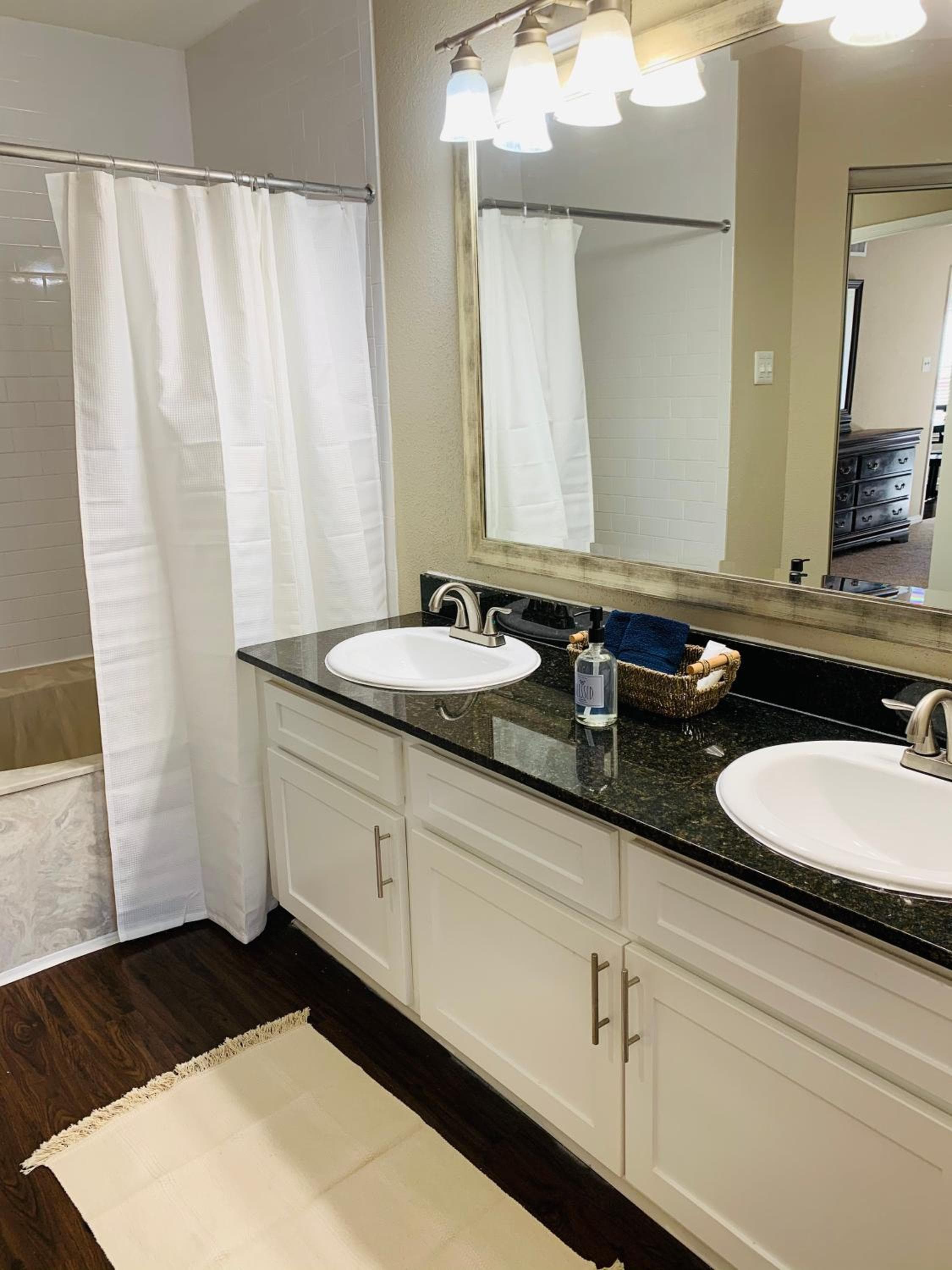 Photograph supplied for Peaceful Medical Center Apartment 2BR & 2BA