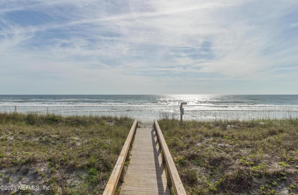 Photograph supplied for Seventh Seas half mile to the beach pet friendly Near to the Mayo Clinic - UNF - TPC Sawgrass - Convention Center - Shopping Malls - Under 3 Hours from DIS