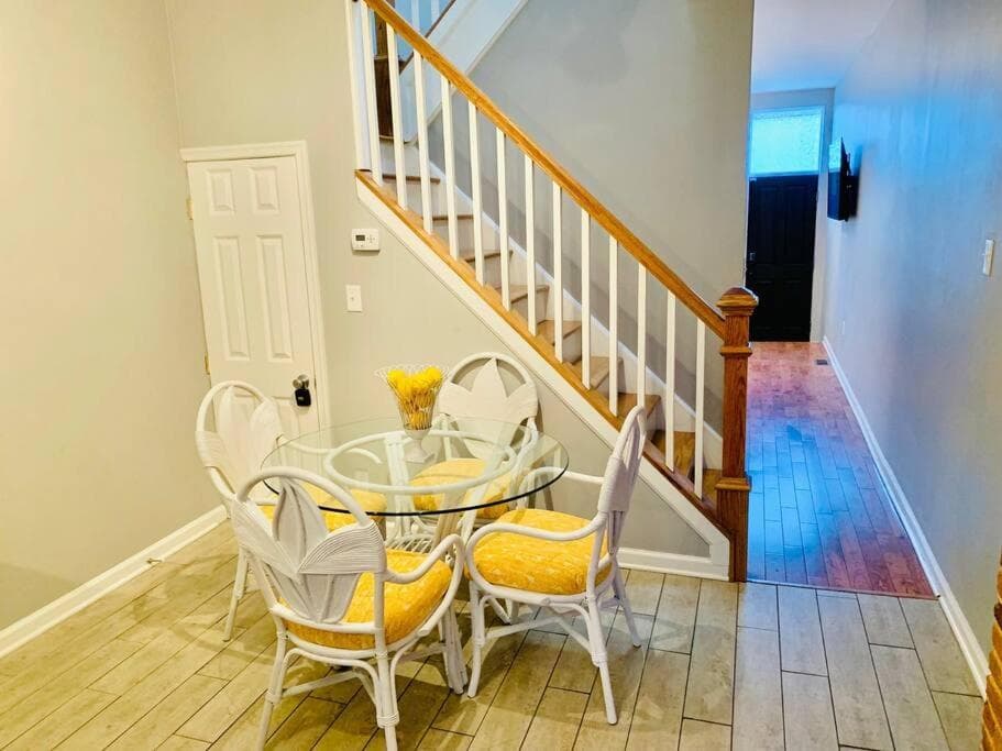 Photograph supplied for Upscale 2BD/1.5BA townhome mins to JHH & downtown