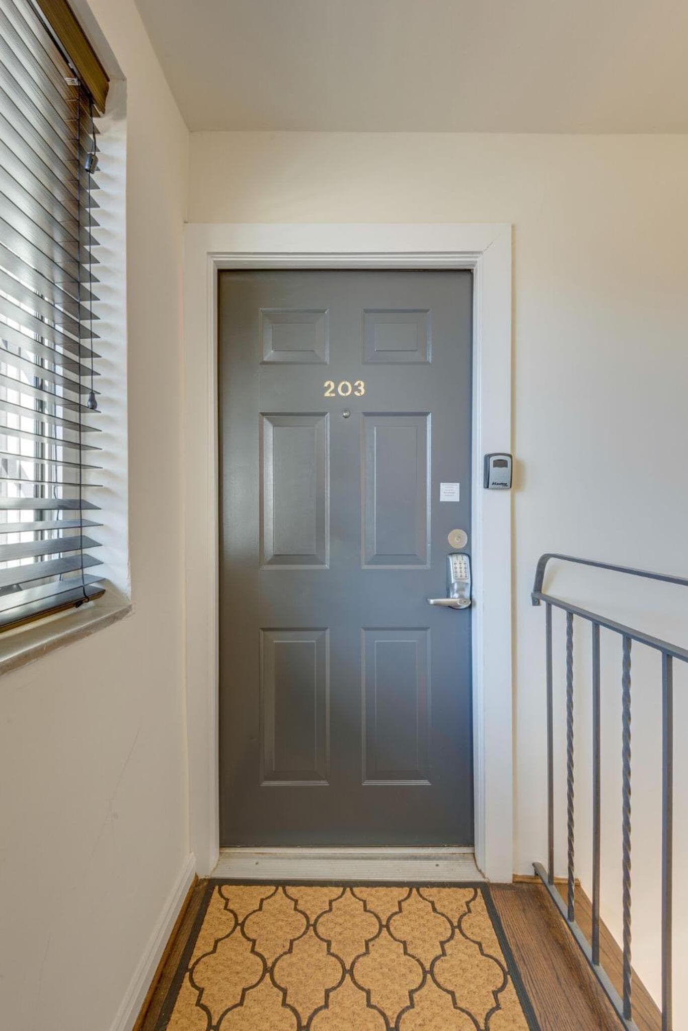 Photograph supplied for Nashville Home with A View -203