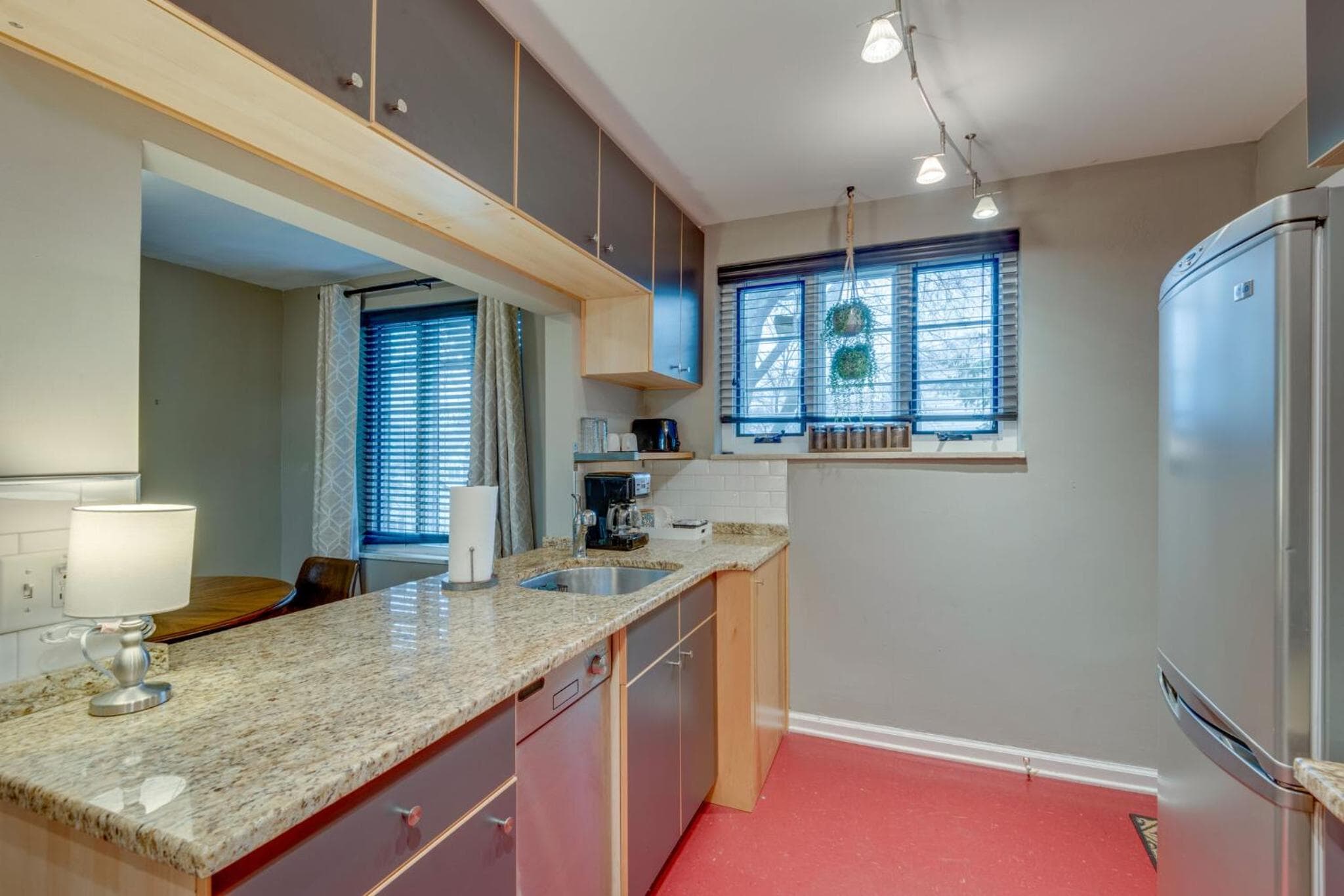 Photograph supplied for Nashville home in the center of it all -107