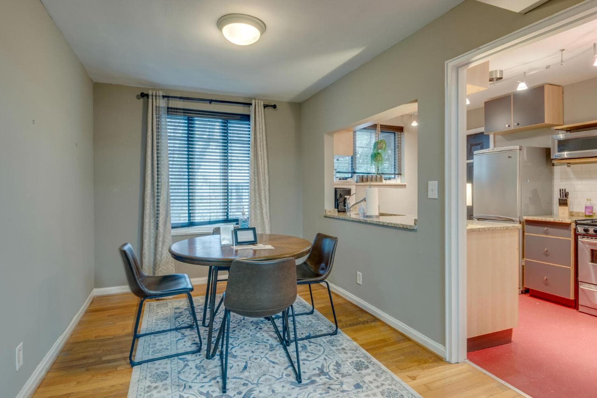 Photograph supplied for Nashville home in the center of it all -107
