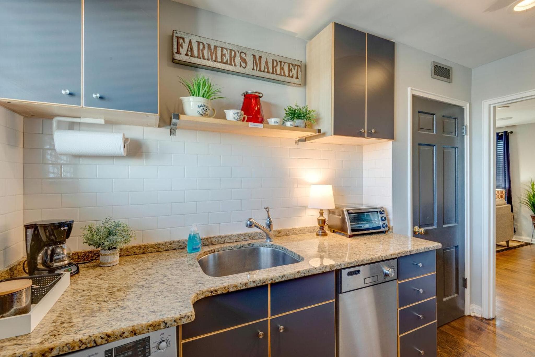 Photograph supplied for Gorgeous Apt in the Heart of Nashville -204