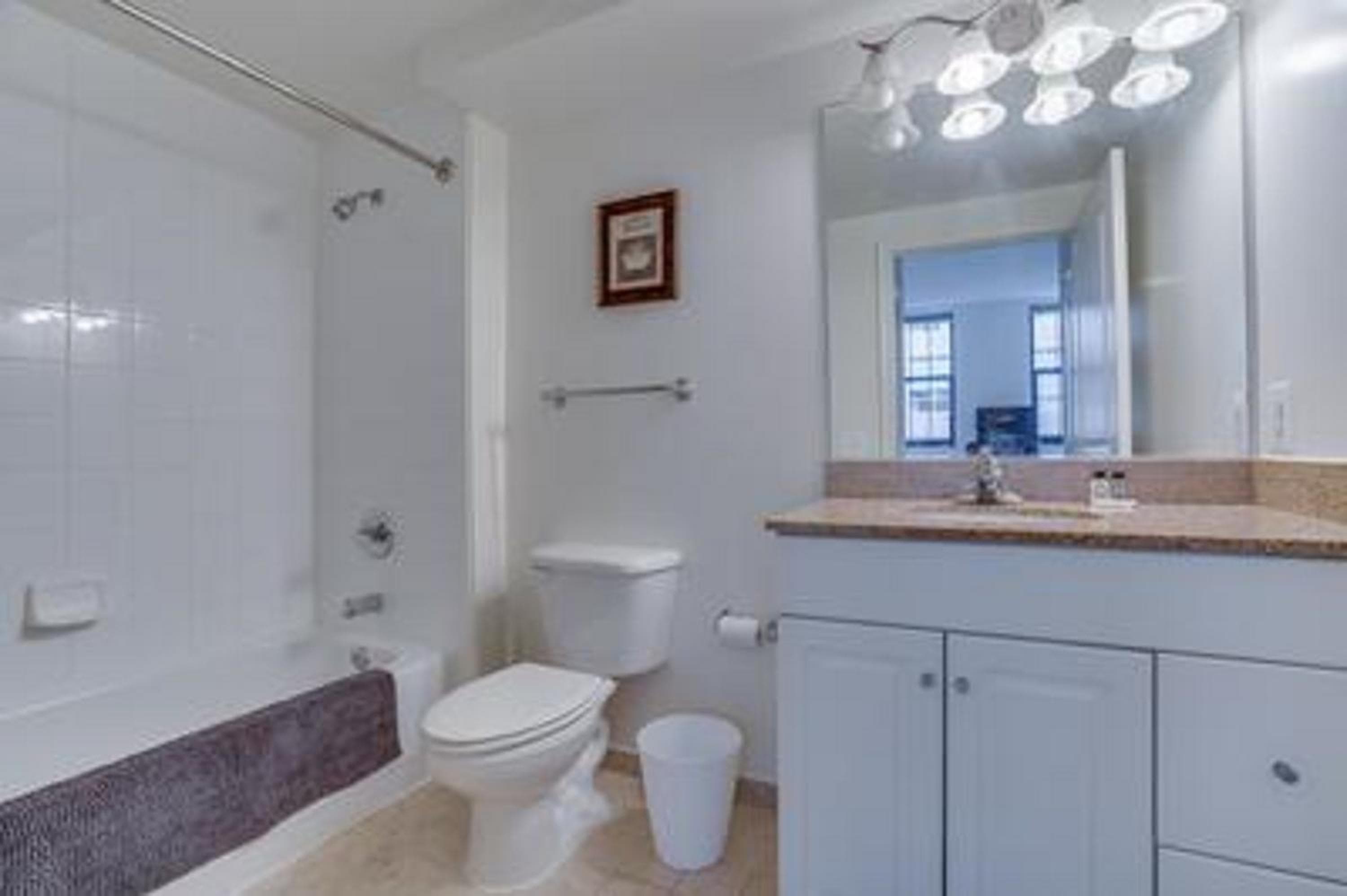 Photograph supplied for Waterfront Baltimore 2BR Furnished Apartment apts