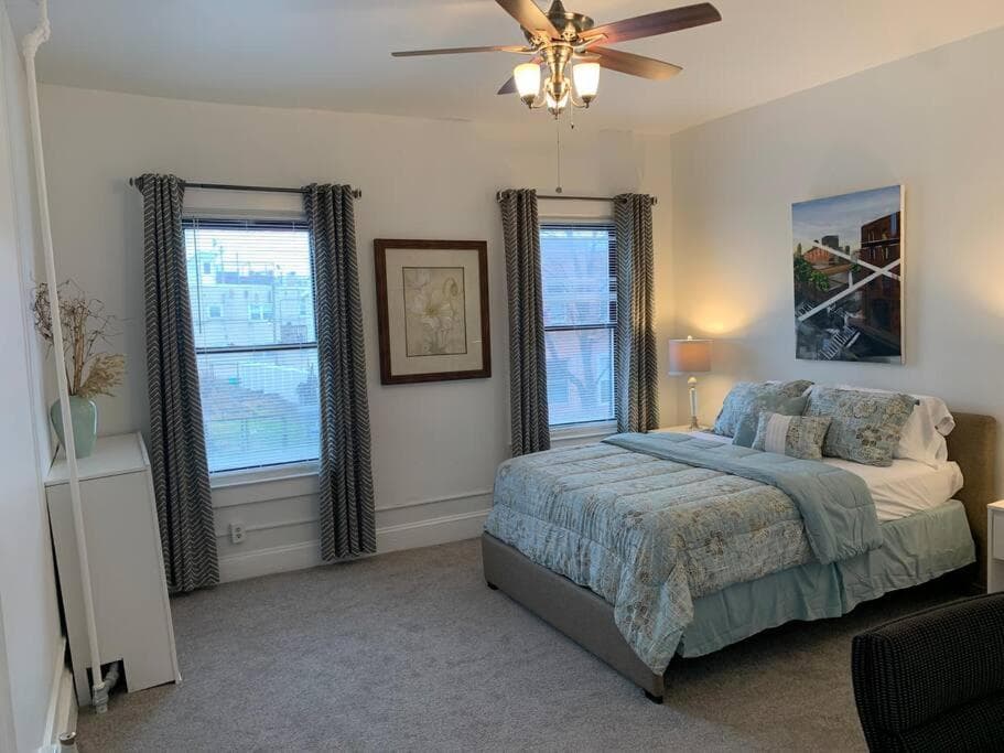 Photograph supplied for Stylish 2BD/1BA apartment located in Federal Hill