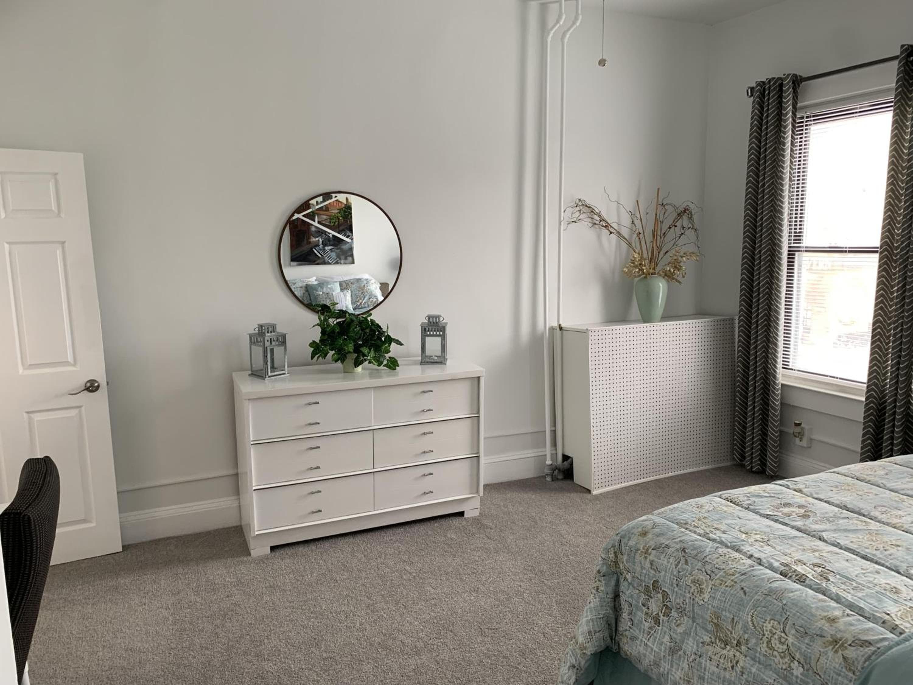 Photograph supplied for Stylish 2BD/1BA apartment located in Federal Hill