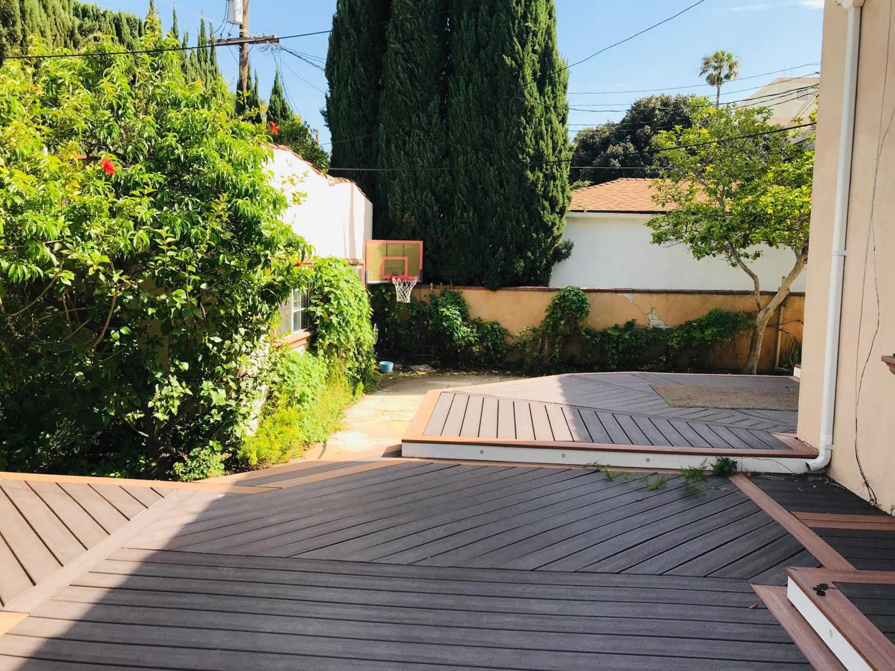 Photograph supplied for COZY 2 BEDROOM GUESTHOUSE IN BEVERLY HILLS
