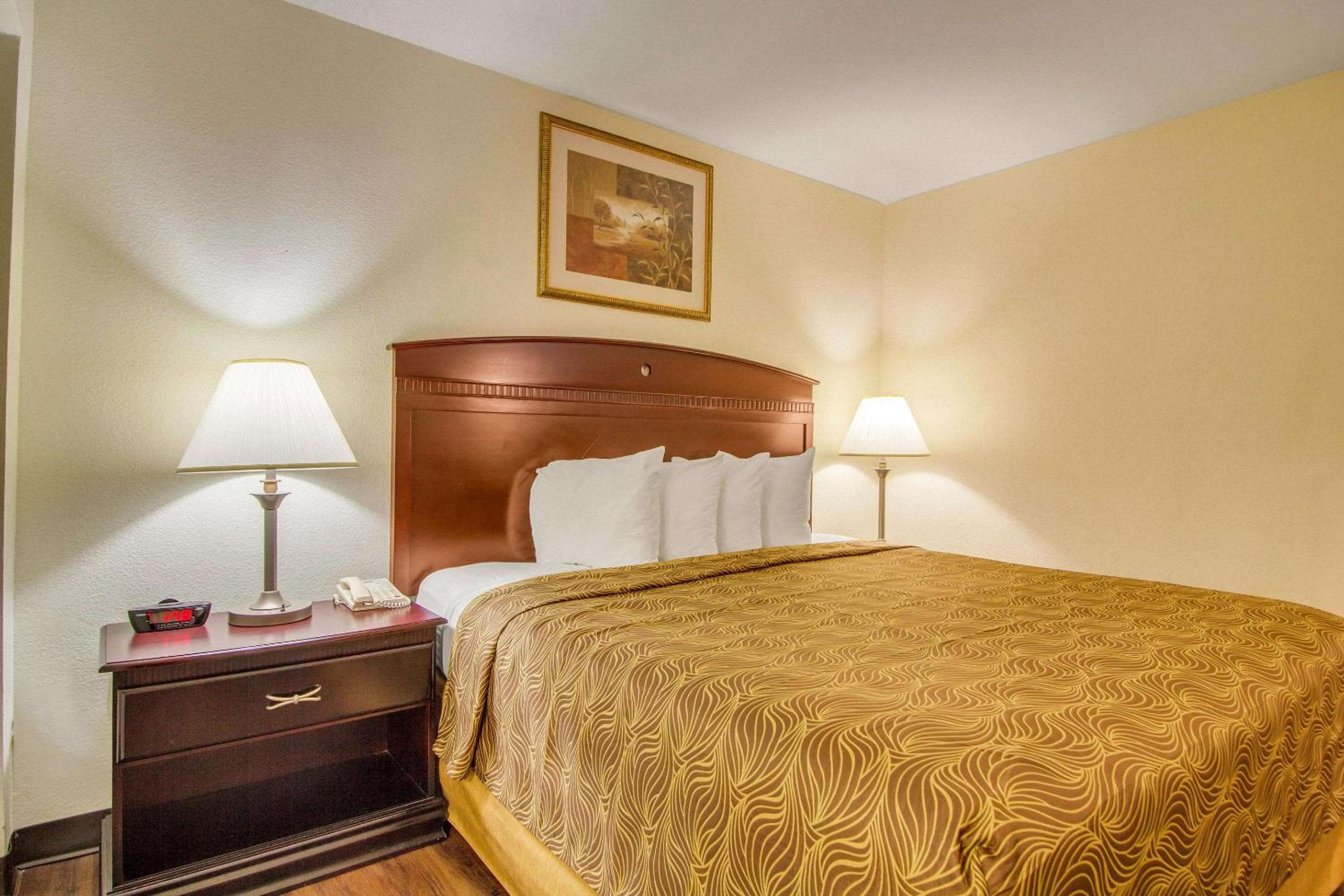 Photograph supplied for MainStay Suites Texas Medical Center-Reliant Park