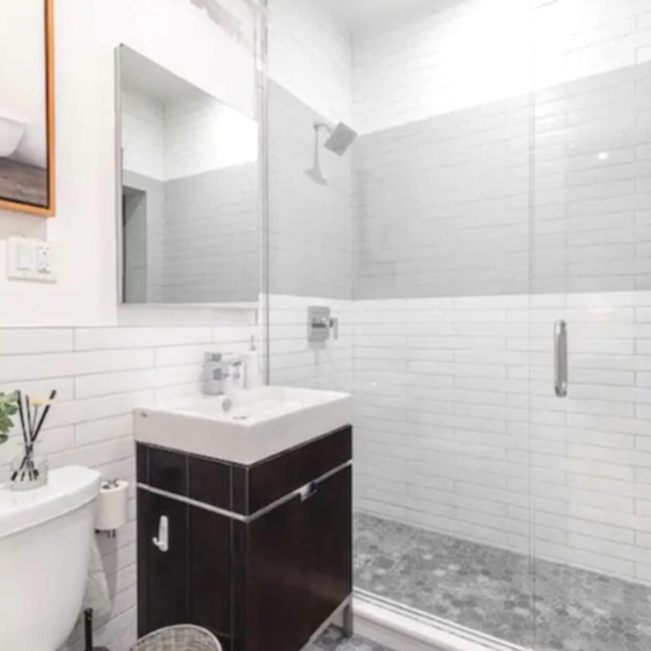 Photograph supplied for Modern Holiday Apartment with Strategic Location in New York