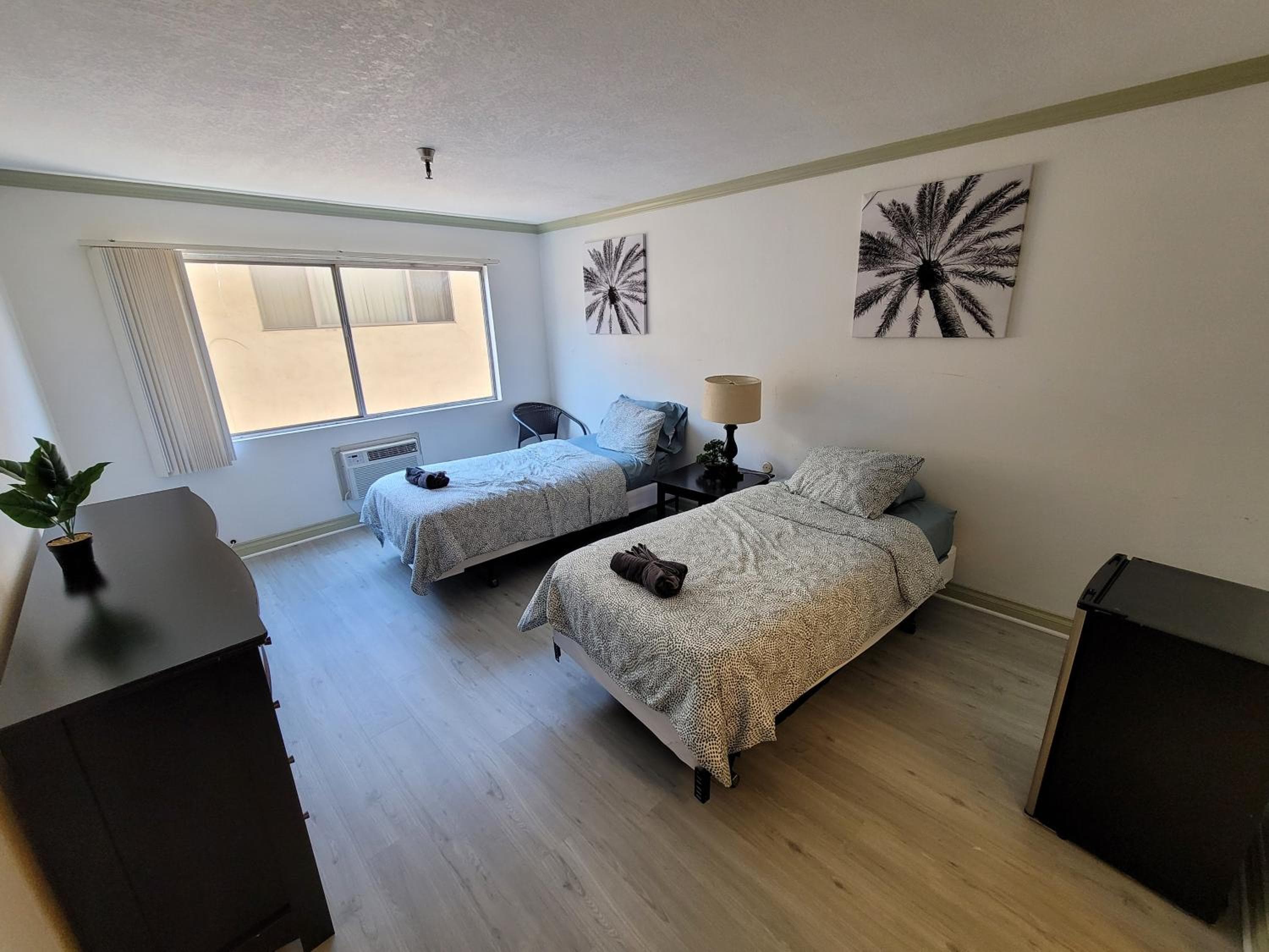 Photograph supplied for B11 LA Lovely Double Deluxe Unit
