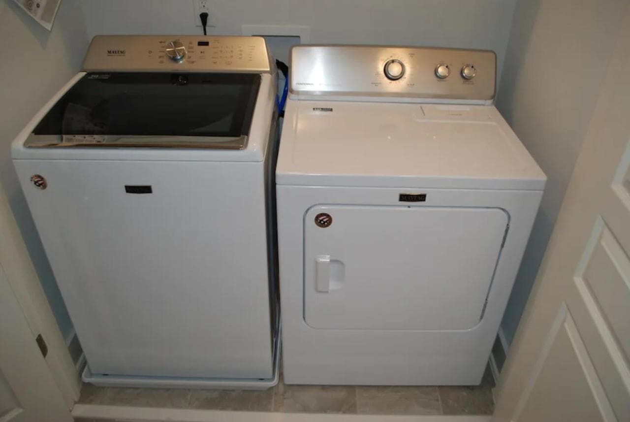 Photograph supplied for New Home w/Game Room near RDU airport/Duke/UNC/RTP/Mall in a quiet neighborhood