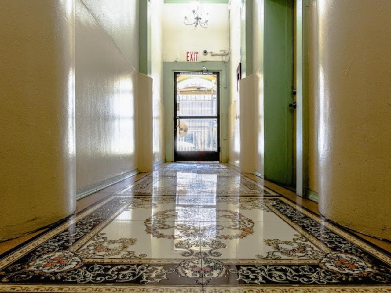 Photograph supplied for Elite Inn