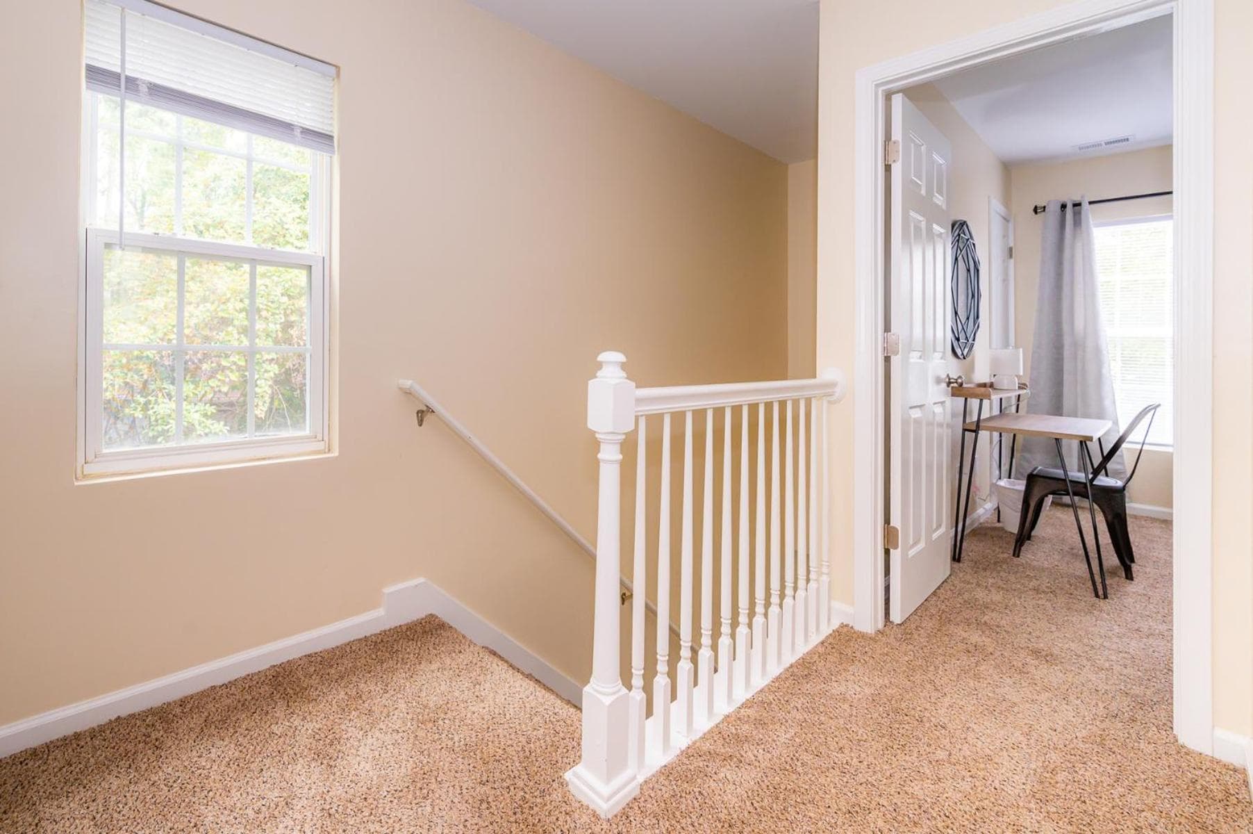 Photograph supplied for Serine Space - Townhome - King Bed - Duke - Long Term Stays