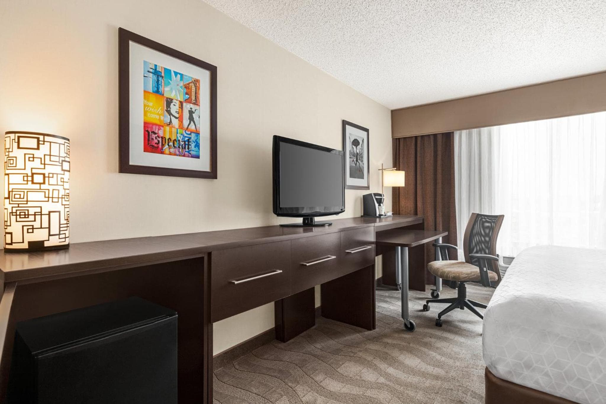 Photograph supplied for Holiday Inn Boston - Cambridge Area by IHG