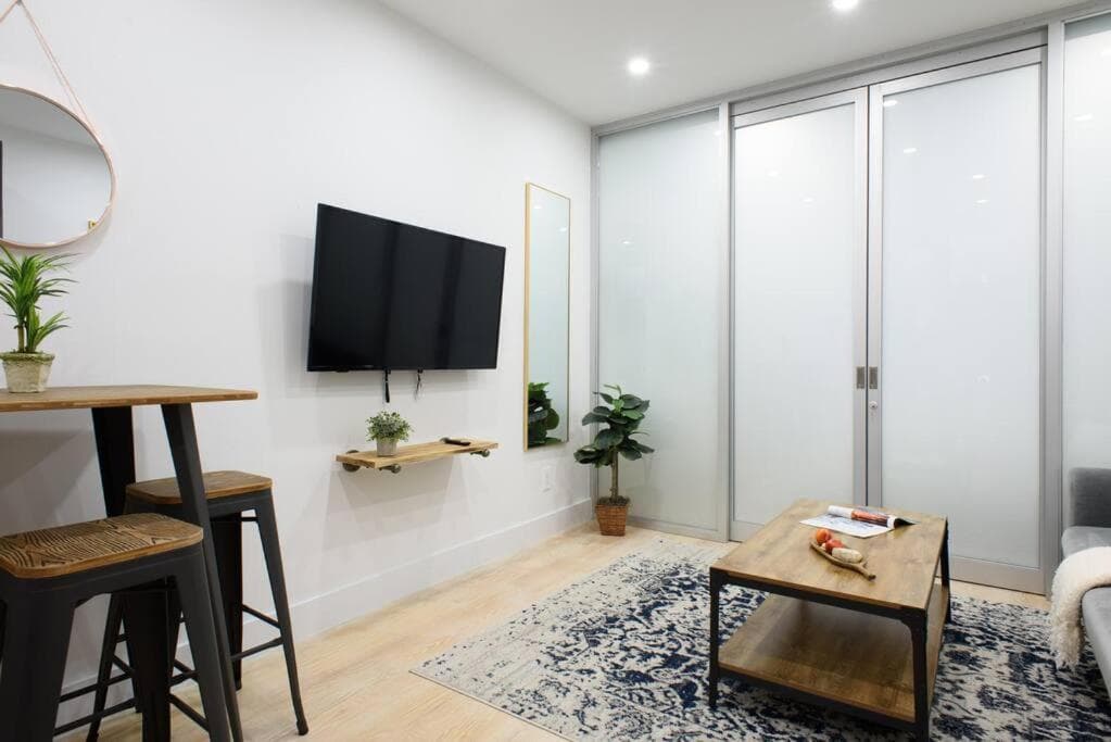 Photograph supplied for 78-2D New furnished 1BR WD walk to Central Park