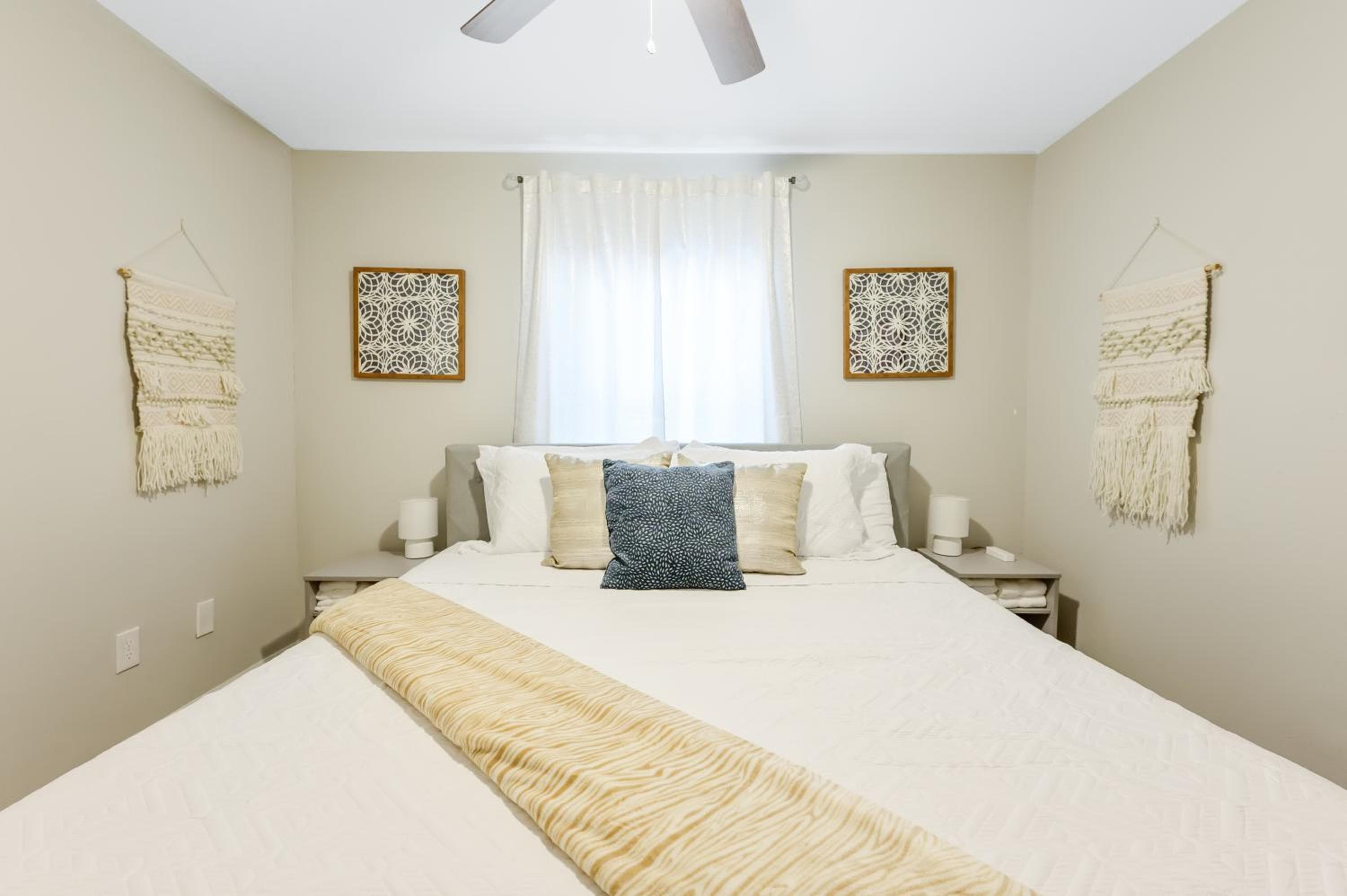 Photograph supplied for *Lux Modern Townhome * Downtown* King Beds * Duke*