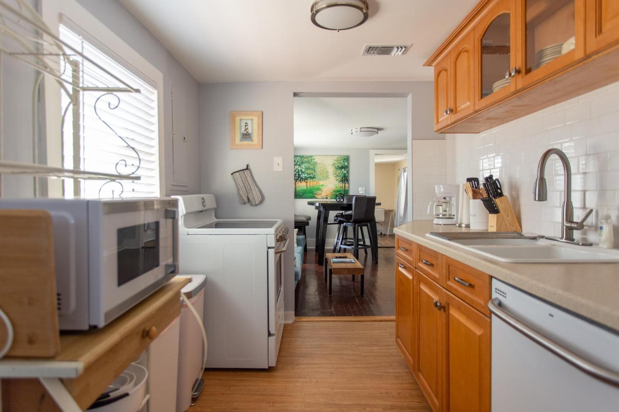 Photograph supplied for Cozy 2 Bedroom Home Minutes from Beach & Bars