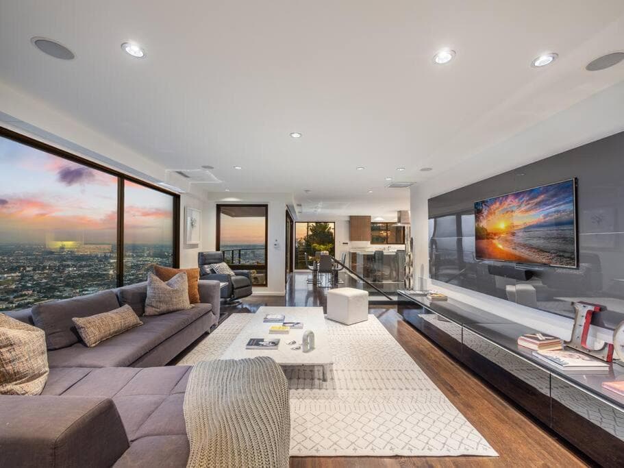 Photograph supplied for Stunning Franklin Villa 3 bedroom