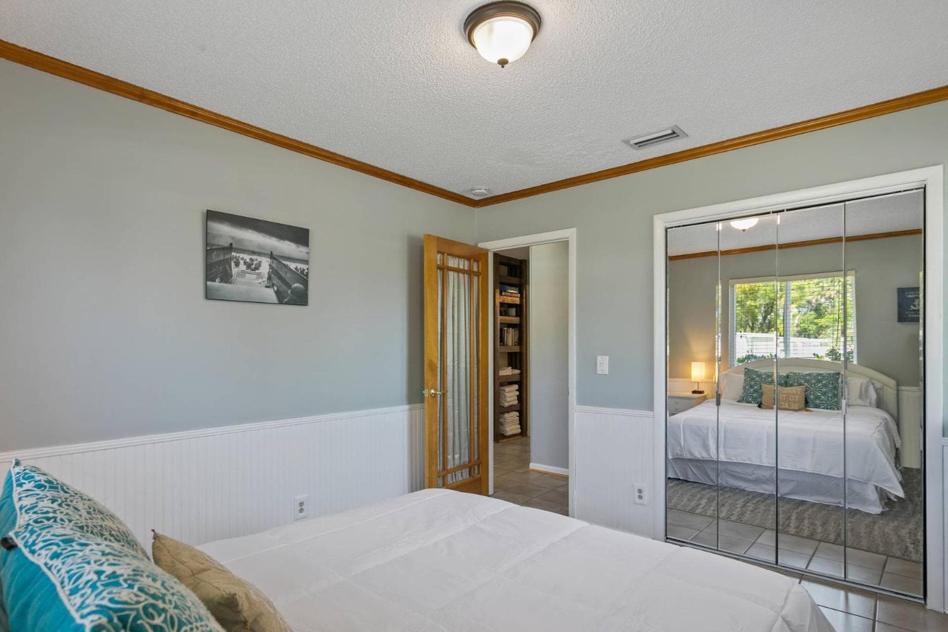Photograph supplied for Beach Bungalow 700