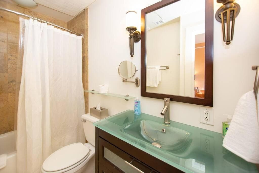 Photograph supplied for Quaint Spacious Studio in Durham 5 Min to Downtown