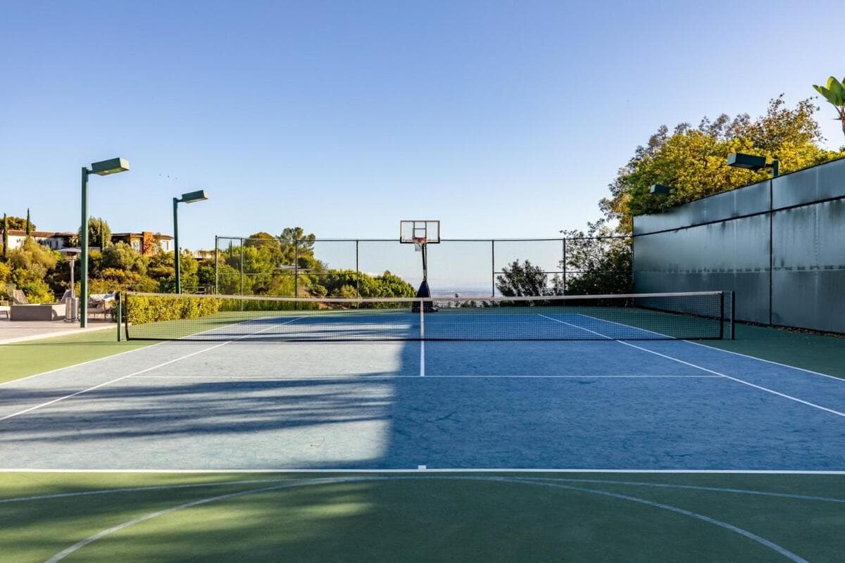 Photograph supplied for Mid Century Modern Villa In Trousdale With Tennis