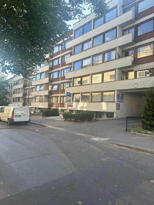 Photograph supplied for 35m2 apartment in central oslo