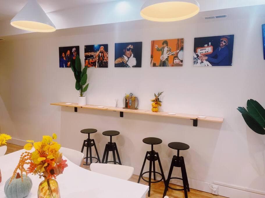 Photograph supplied for Modern, Spacious Oasis! Getaway! Entire House! 7 Min to Downtown