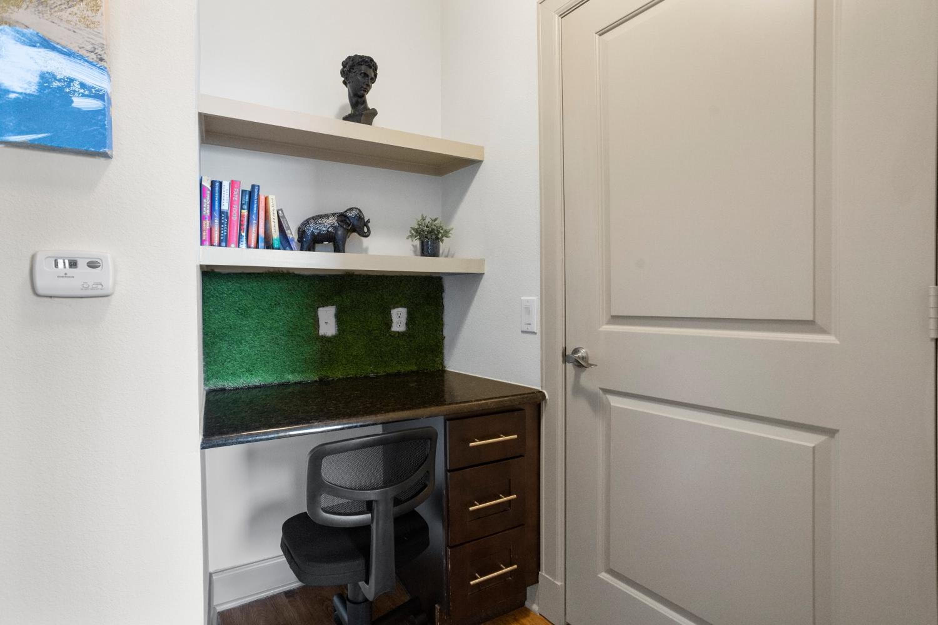 Photograph supplied for Modern 1BR Apt • City View • Med Center • Galleria