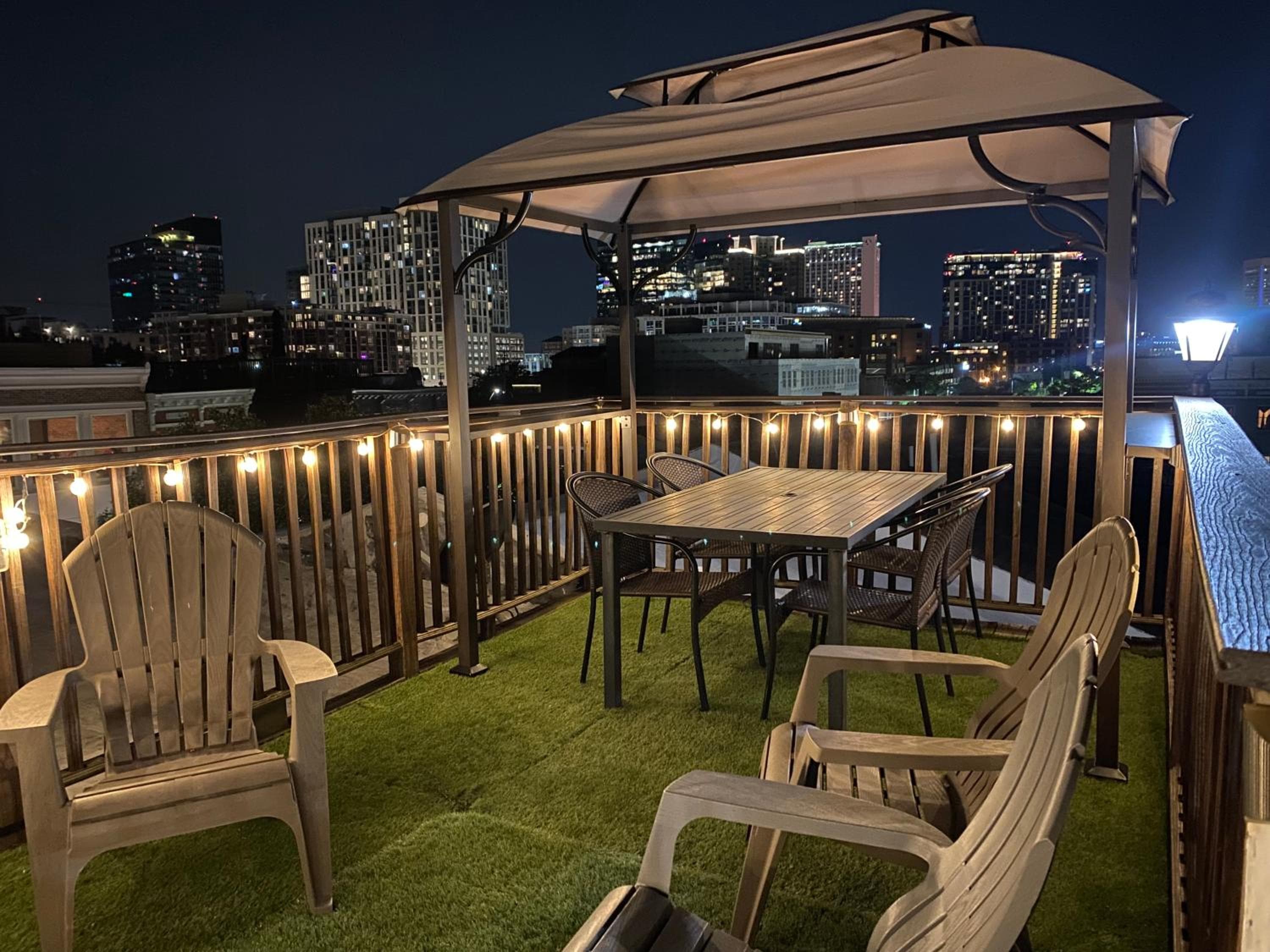 Photograph supplied for Luxury Rooftop Deck Historic Fells Point Harbor