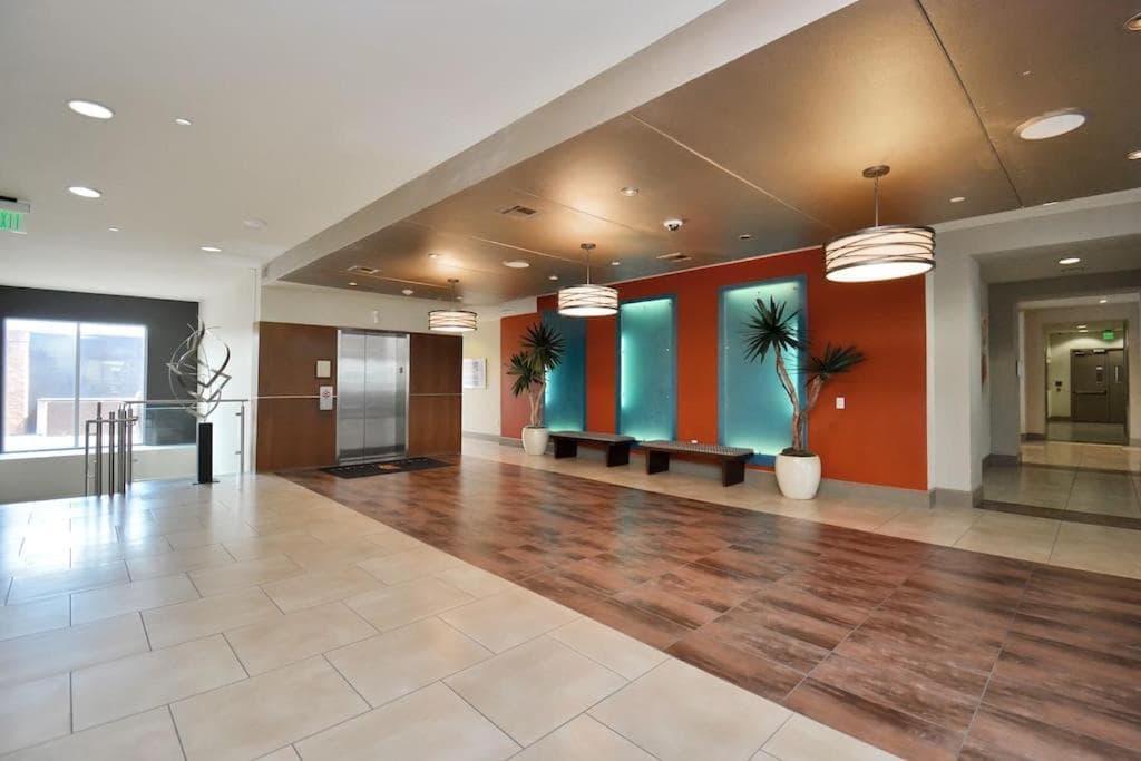 Photograph supplied for Lux Mid-Rise Walking Distance to NRG Stadium