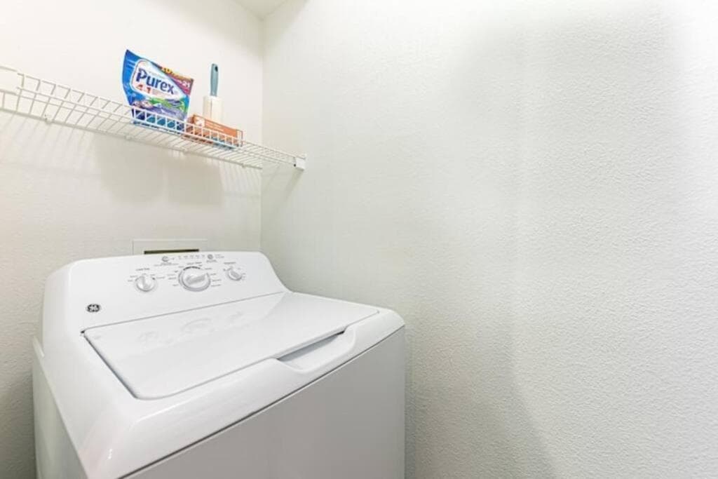 Photograph supplied for NRG Stadium, the Medical Center Bright and Cozy Unit
