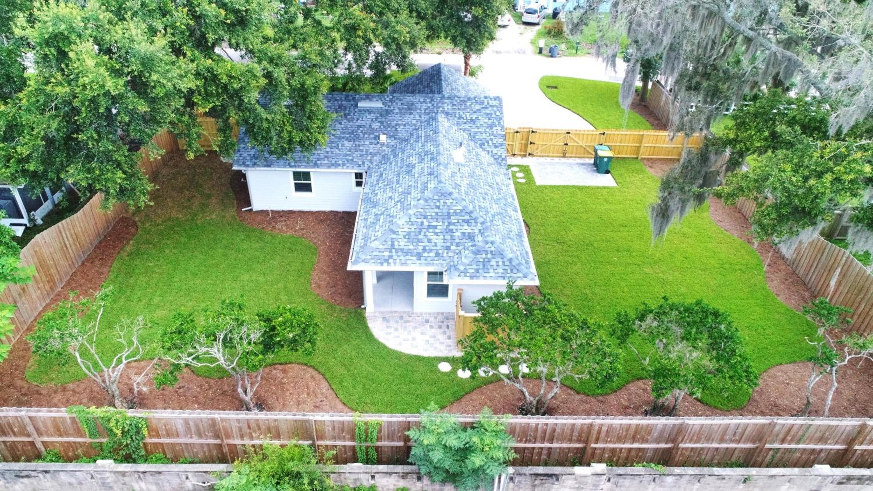 Photograph supplied for Live Oak Hideaway House