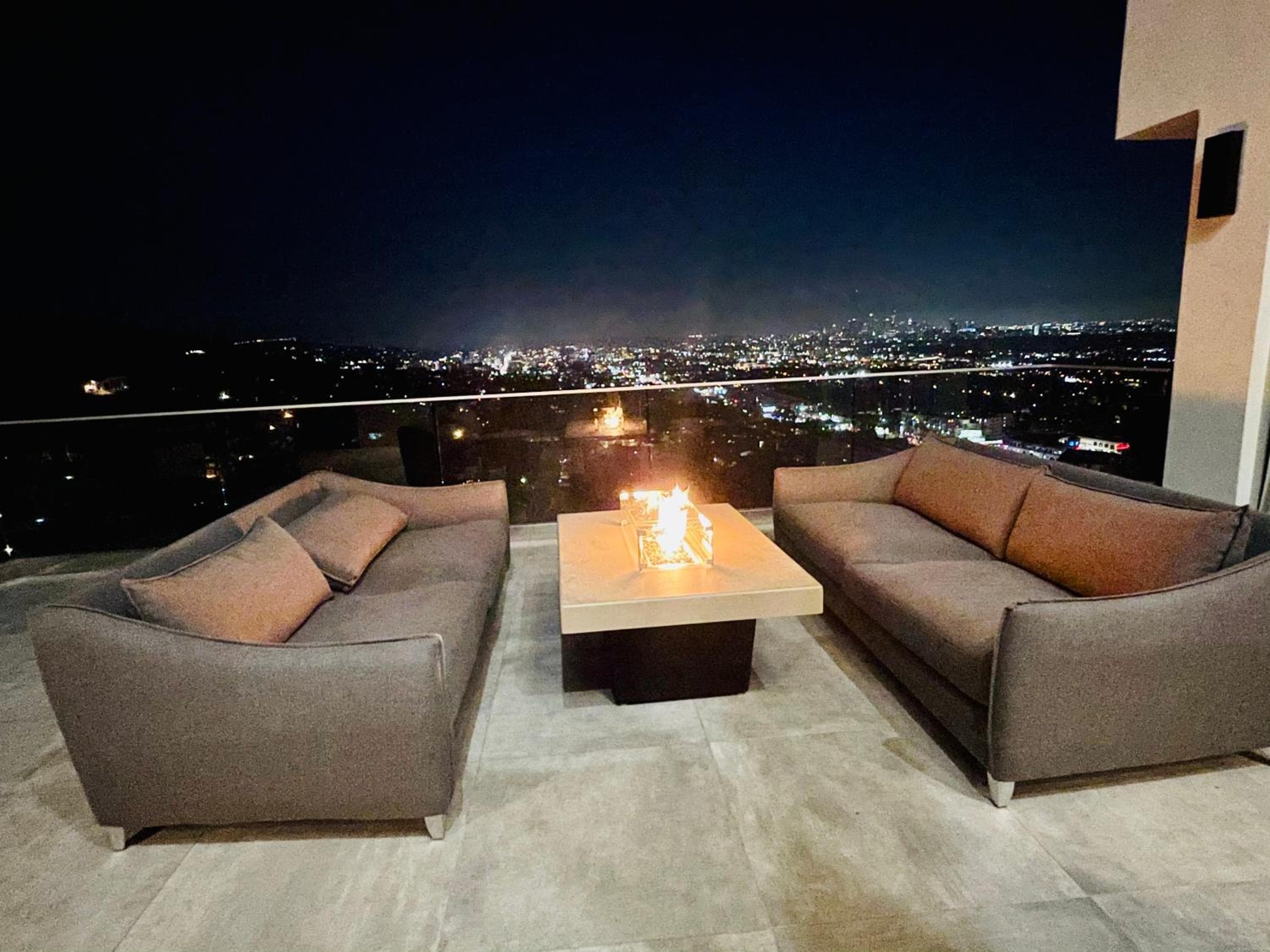 Photograph supplied for Stunning View Hollywood Hills Guest House