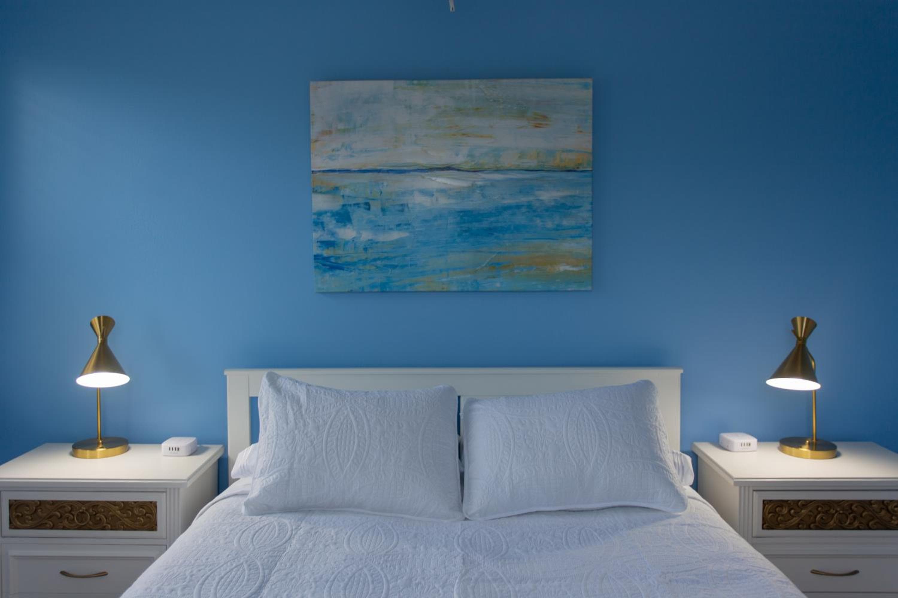 Photograph supplied for Centrally Located Two Bedroom Unit! Close to Everything!