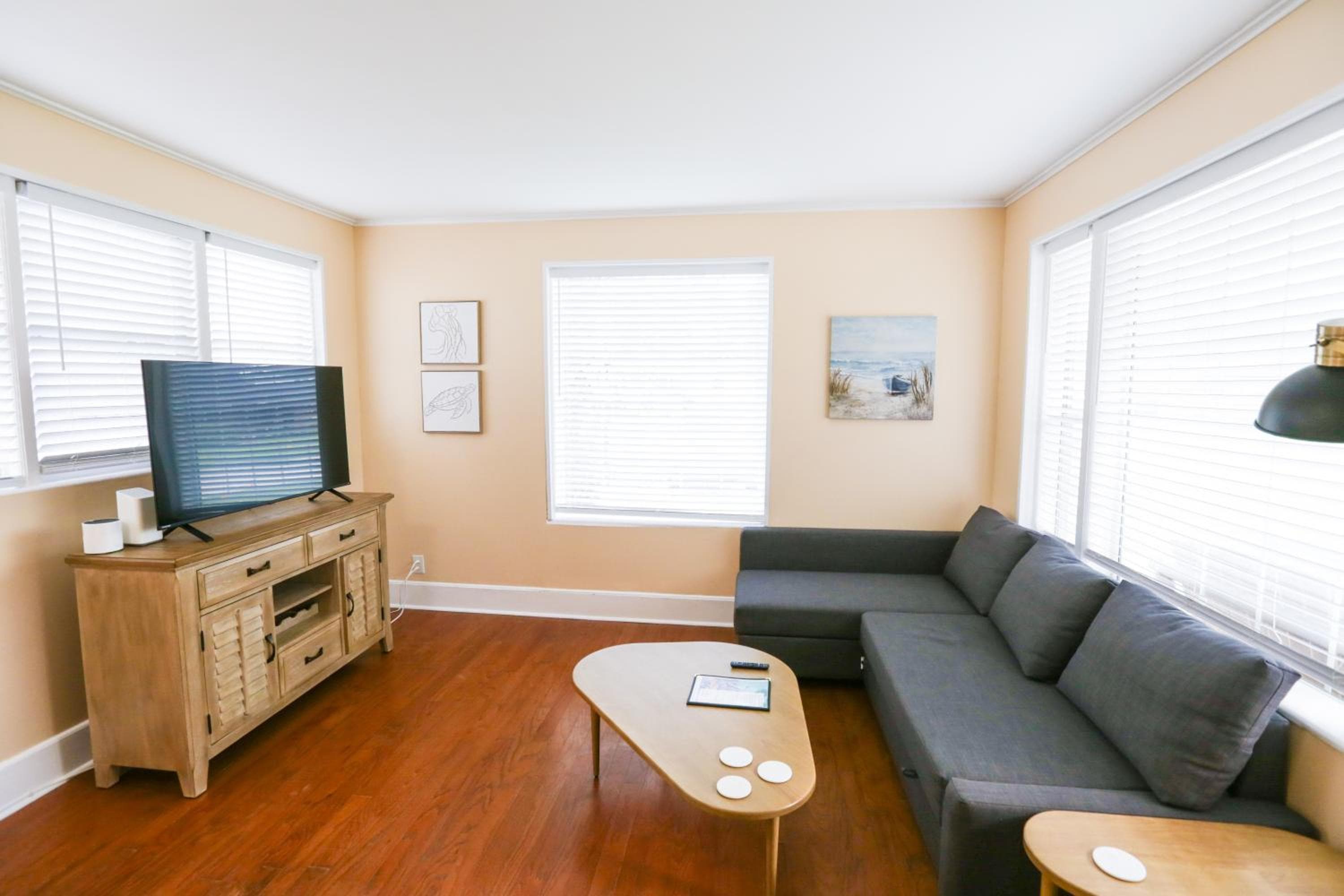 Photograph supplied for Centrally Located Efficiency One Mile to the Beach!