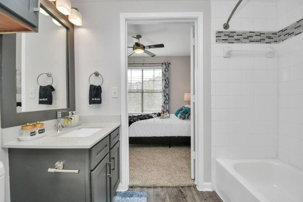 Photograph supplied for Chic Retreat-WALK to NRG-POOL