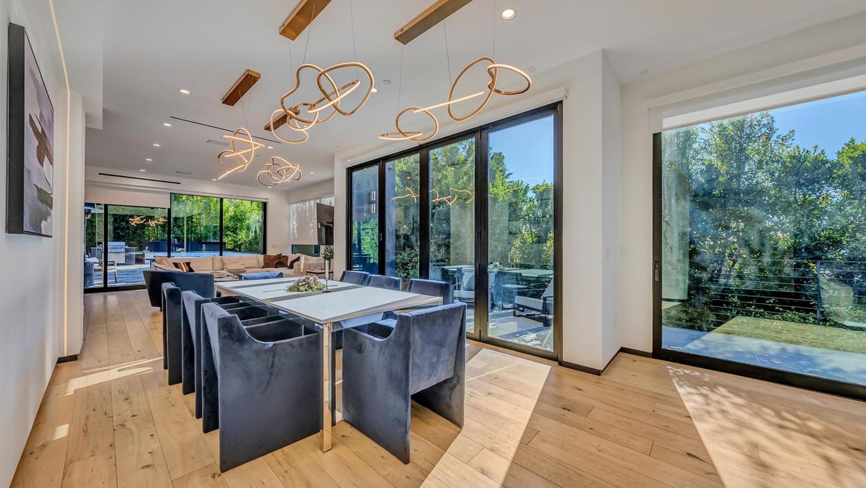 Photograph supplied for 5BRM 6Bath Off Sunset in WeHo Villa
