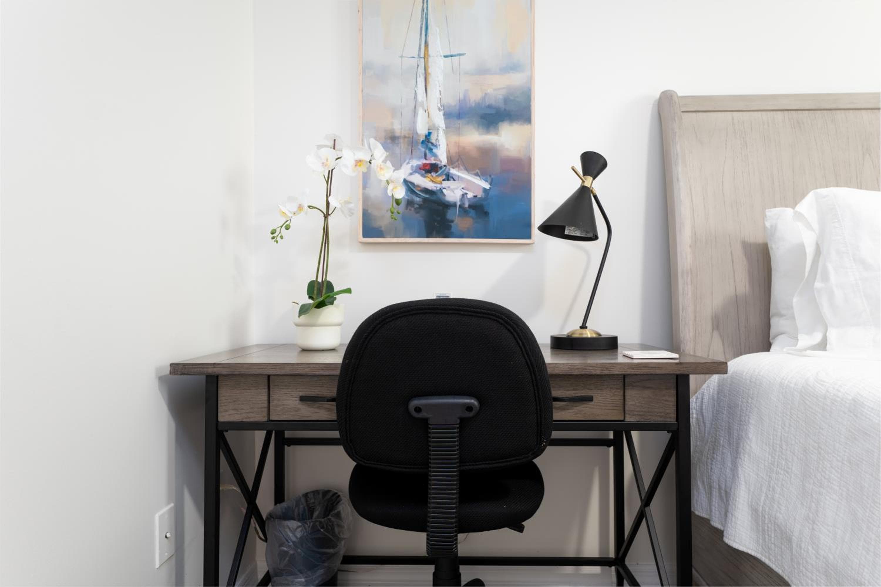 Photograph supplied for Cozy and Comfortable One Bedroom Efficiency! 5 Blocks to the Beach!