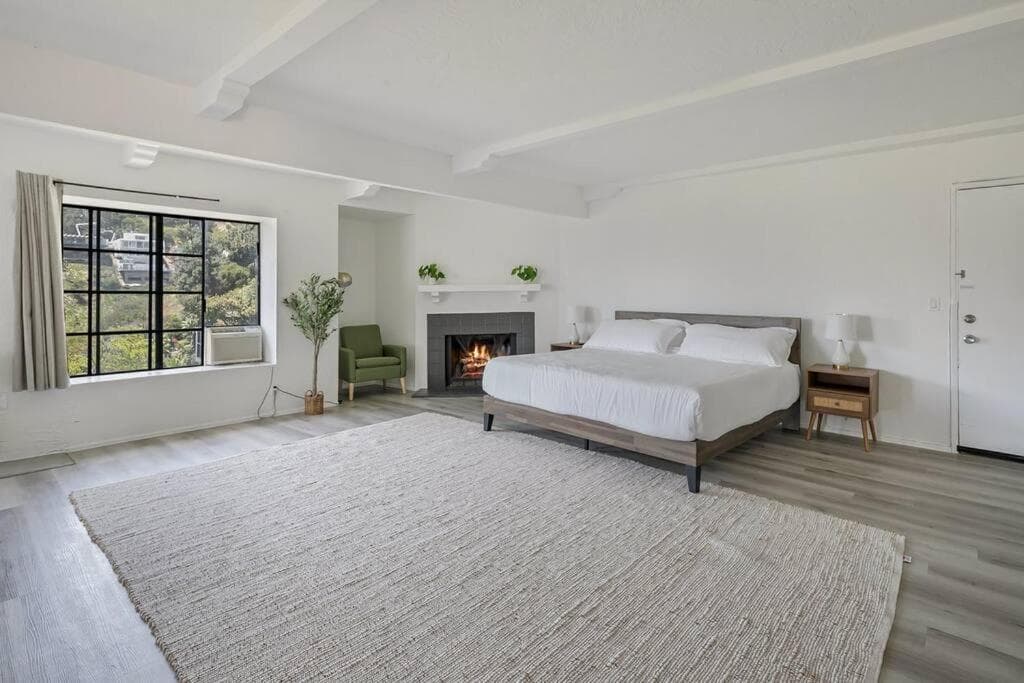 Photograph supplied for Private, Serene Hollywood Hills Home