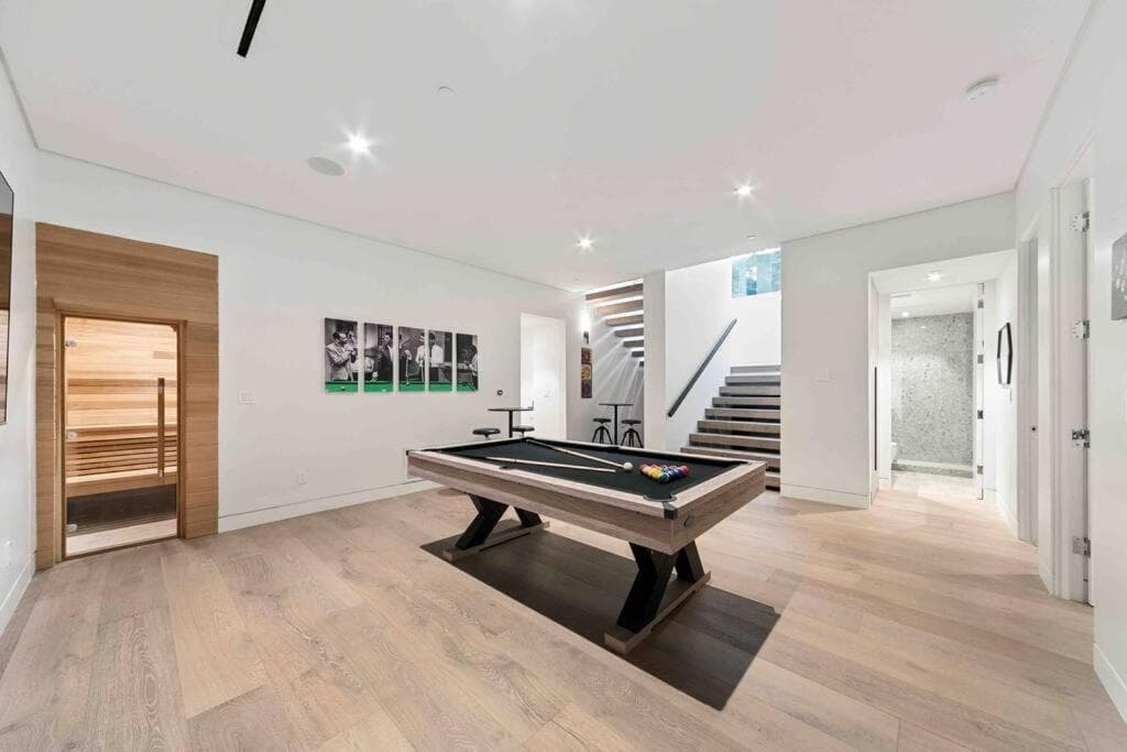 Photograph supplied for Hollywood Hills 5 BR Villa, Pool, Rooftop, Parking