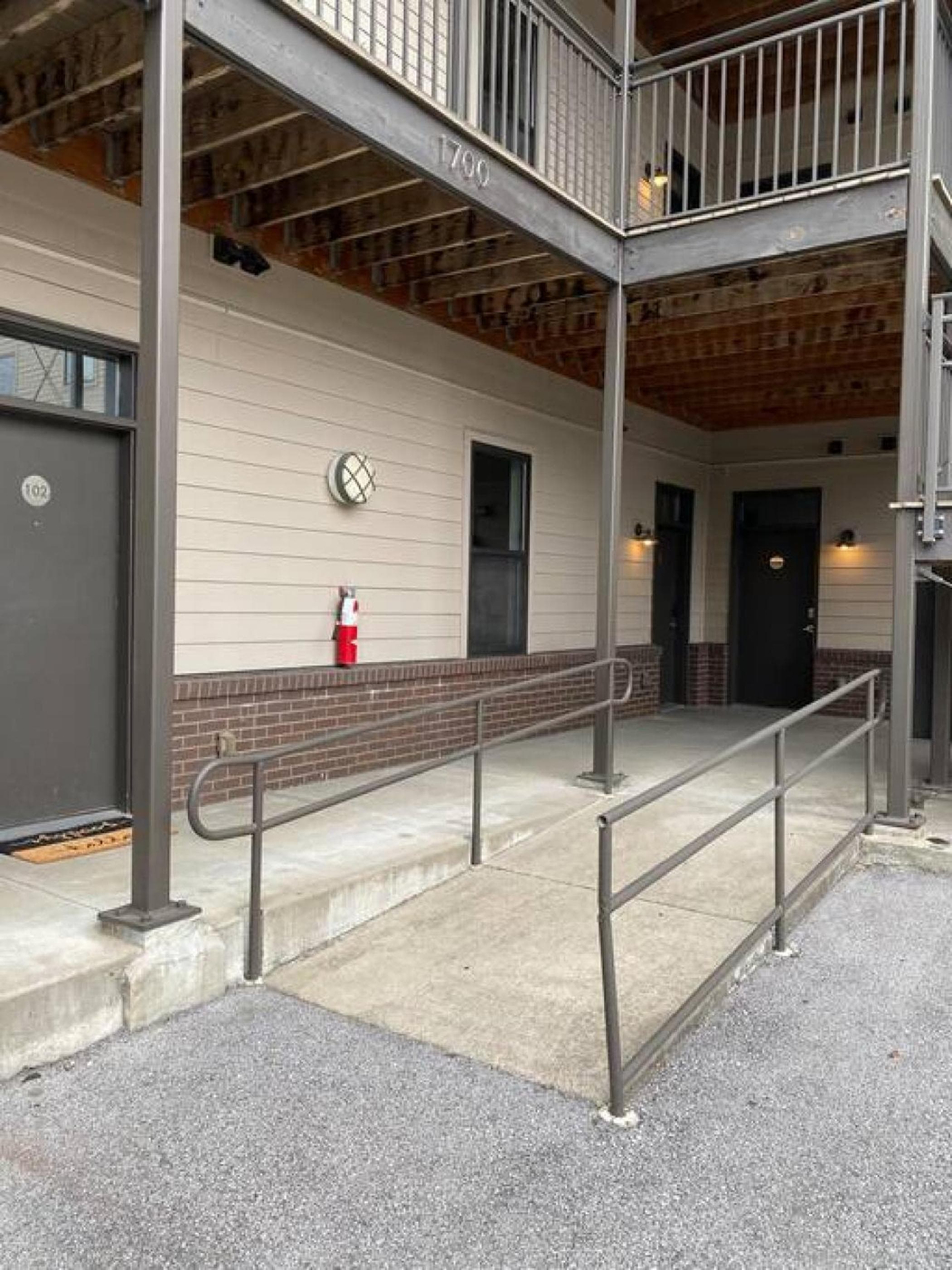 Photograph supplied for Walk to Vanderbilt and Belmont - Shuffle Board and Free Parking