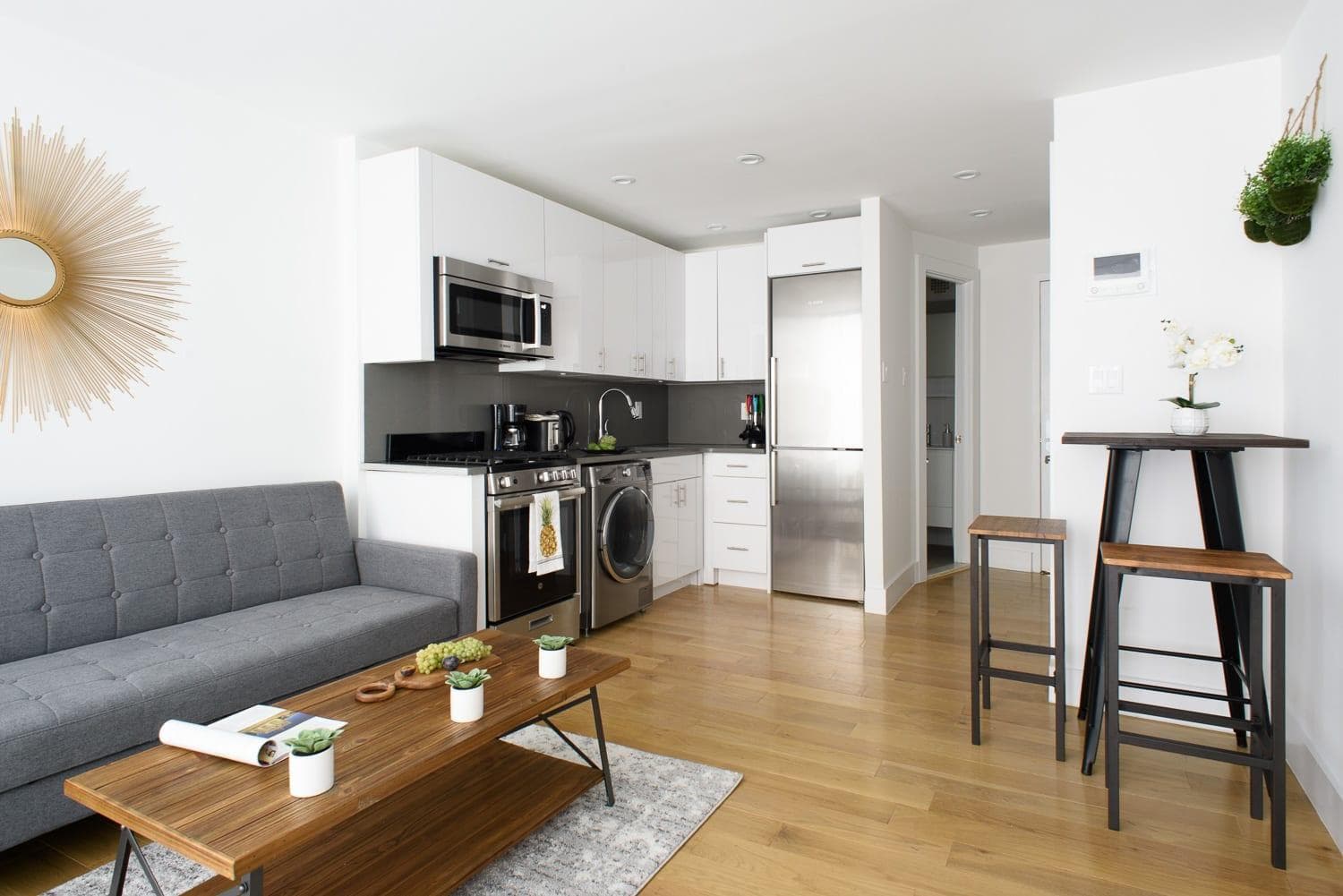 Photograph supplied for 75-2D NEW Prime UES W&D Balcony Elevator